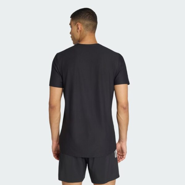 IN1500_23_hover_model.jpg Camiseta Own the Run para hombre-