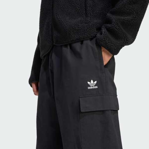 Adidas  Trefoil Essentials Tejido-