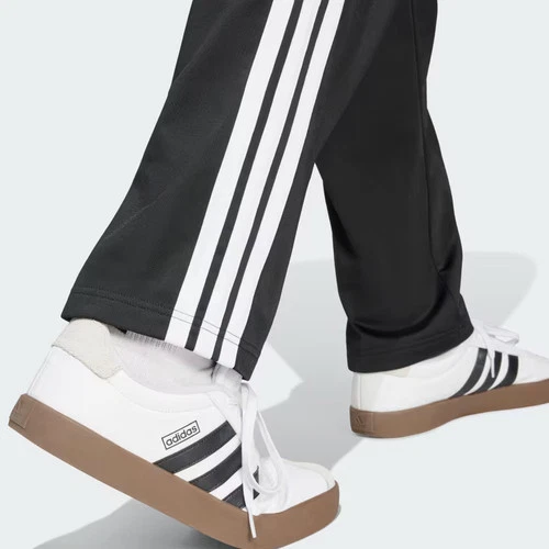 PANTALONES DEPORTIVOS ADIDAS DAYREADY DOBLADILLO ABIERTO PARA HOMBRE-
