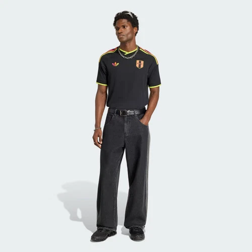 s-l500-2868.webp Camiseta Adidas Perú 26 Visitante-