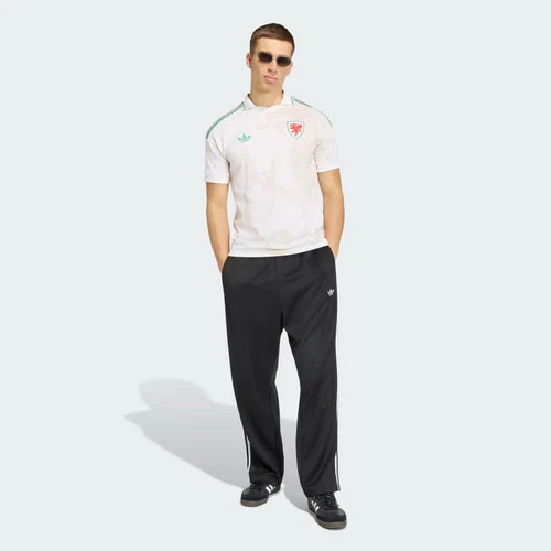 s-l500-3230.webp Camiseta Adidas Gales 26 Visitante-