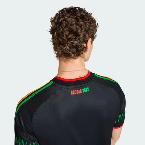 Camiseta Adidas  Jamaica 26 x Bob Marley Visitante-