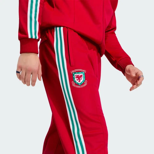 Pantalones de chándal Adidas  Gales 150 Aniversario-