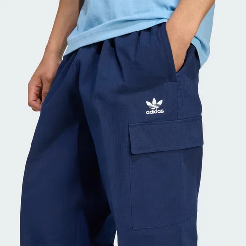 Adidas  Trefoil Essentials Tejido-