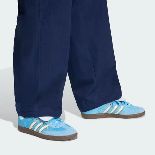 Adidas  Trefoil Essentials Tejido-