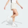 Pantalones cortos cargo de felpa francesa con logotipo pequeño Adidas Essentials para mujer-
