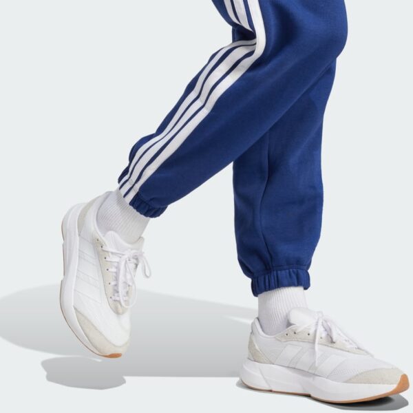 JX7696_41_detail.jpg Pantalones holgados de vellón de 3 bandas Adidas Essentials para mujer-
