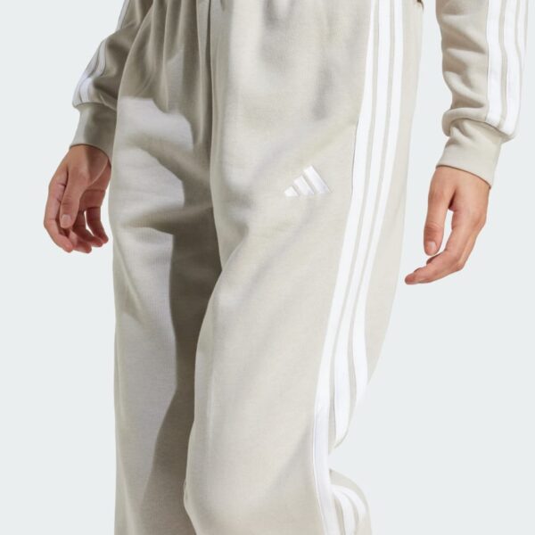 JX7697_42_detail.jpg Pantalones holgados de vellón de 3 bandas Adidas Essentials para mujer-