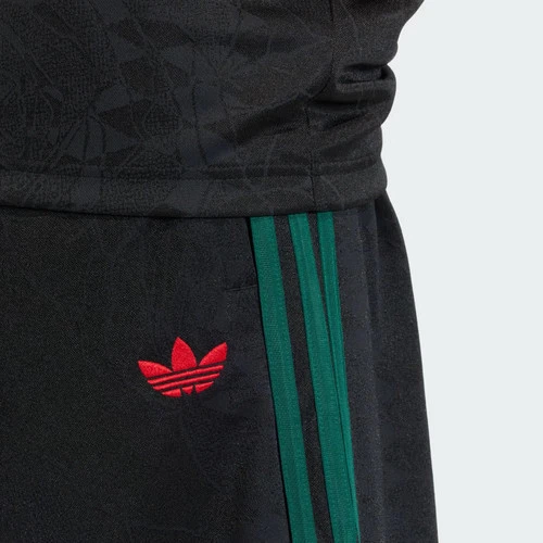 Adidas  PANTALES CORTOS ROSAS-