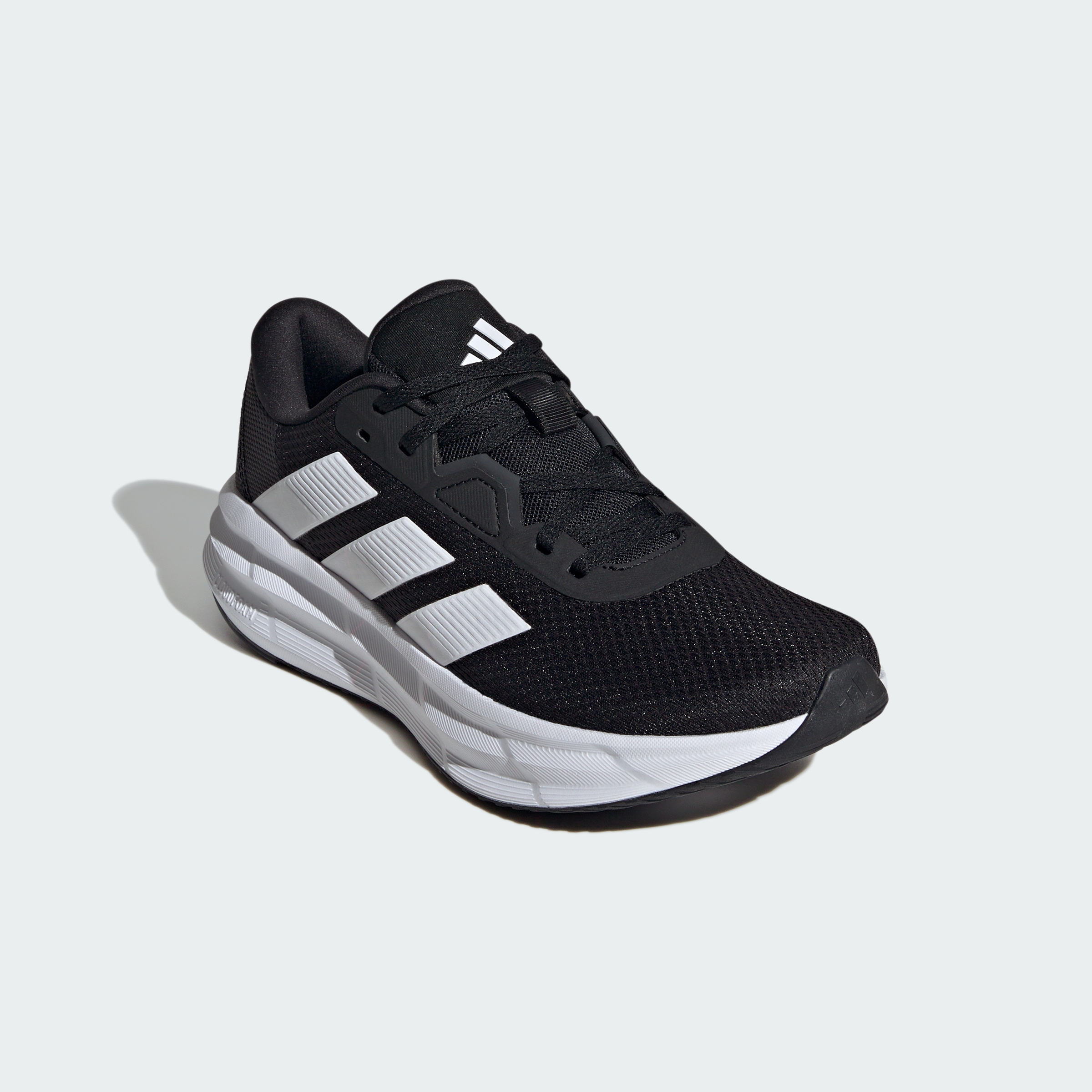 https://assets.adidas.com/images//923960d9479841f9a61bbe9f53562491_9366/ID8765_04_standard.jpg