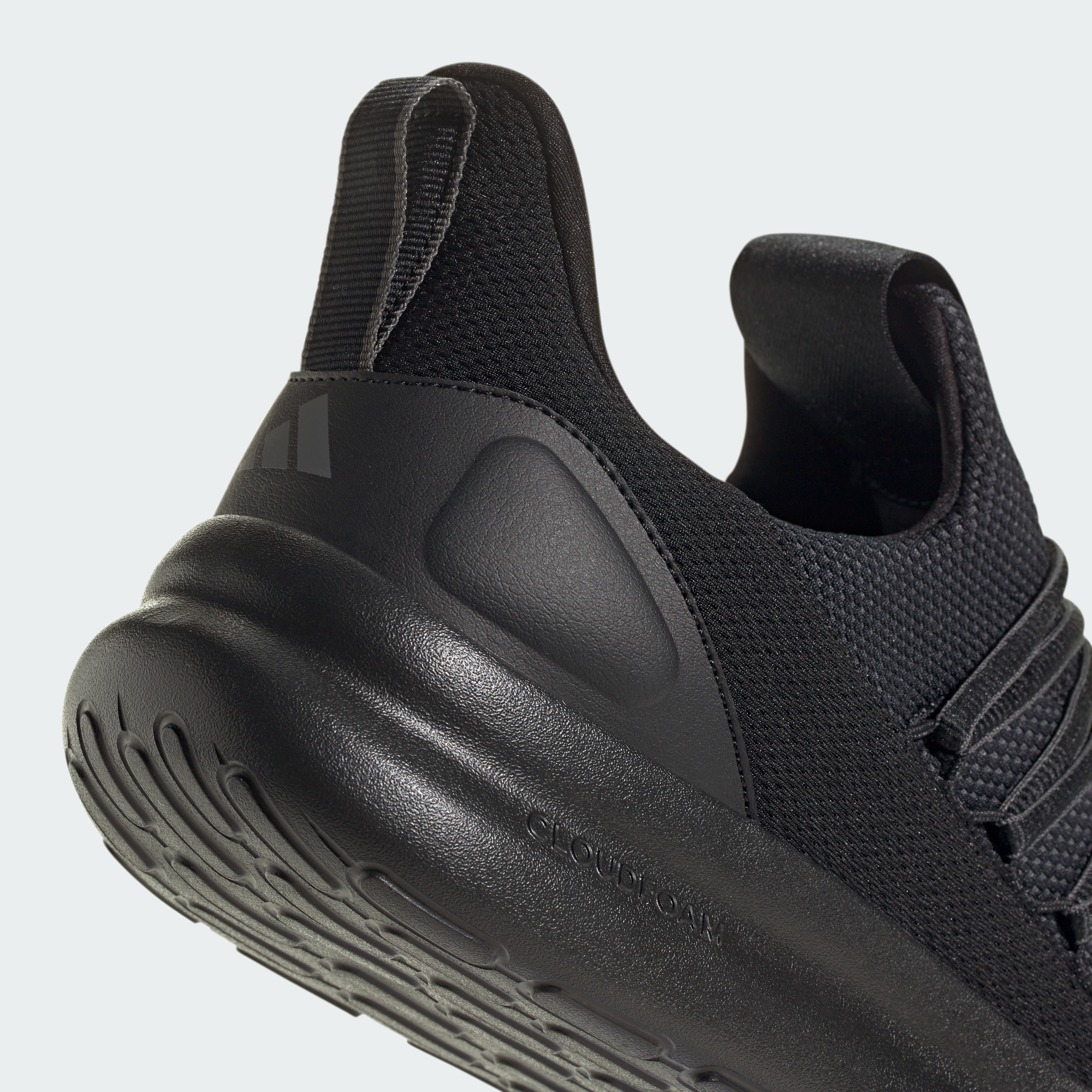 https://assets.adidas.com/images//b741a2c03ed04e9b84218355453ea400_9366/IE6327_41_detail.jpg