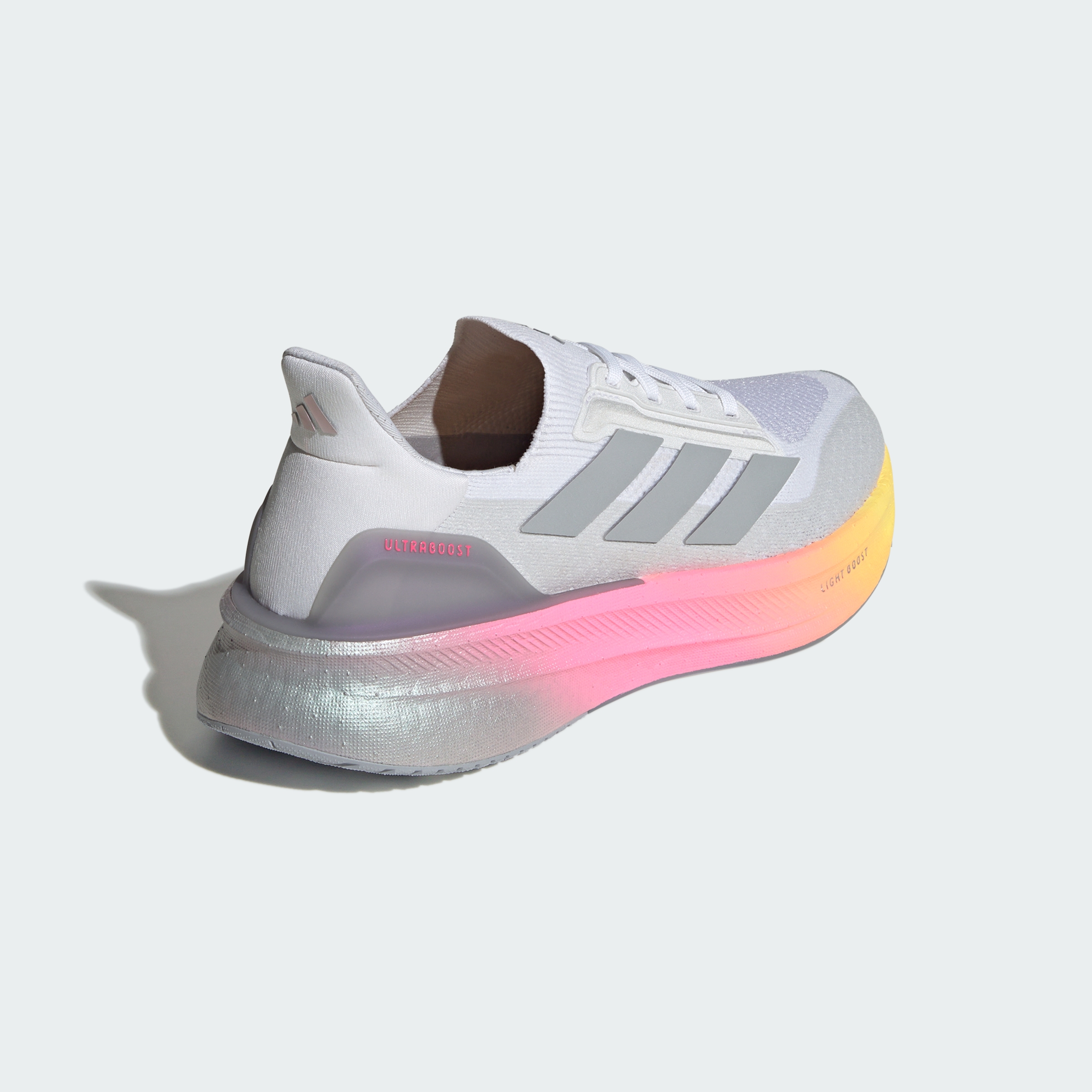https://assets.adidas.com/images//ba91d51a647b47fb9901eb76cd0356a3_9366/IH0636_05_standard.jpg