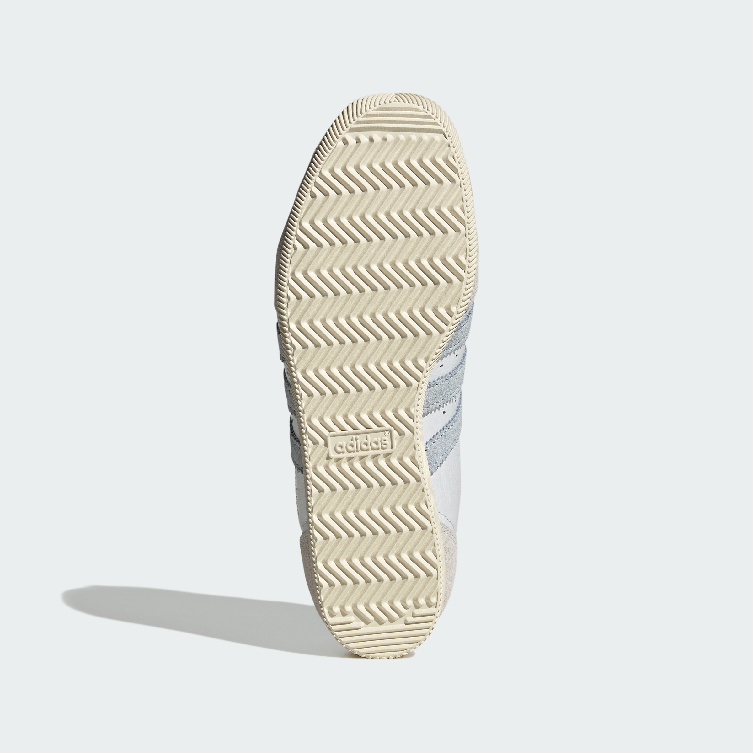 https://assets.adidas.com/images//671acbe5a61847969ada0b385b375a26_9366/IH1619_03_standard.jpg