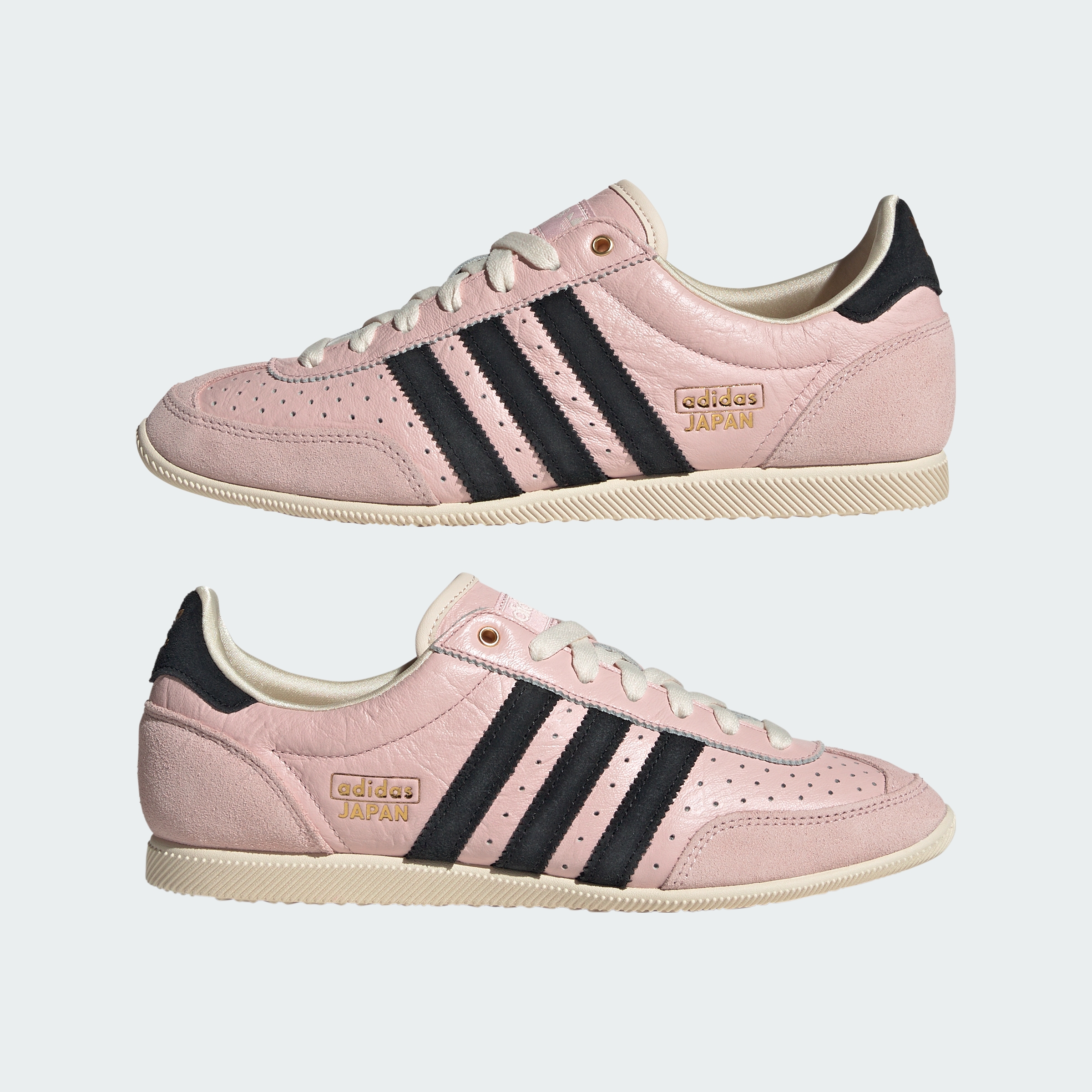 https://assets.adidas.com/images//071bc1431de04a8c8dd2c00ac39a66b1_9366/IH1620_09_standard.jpg