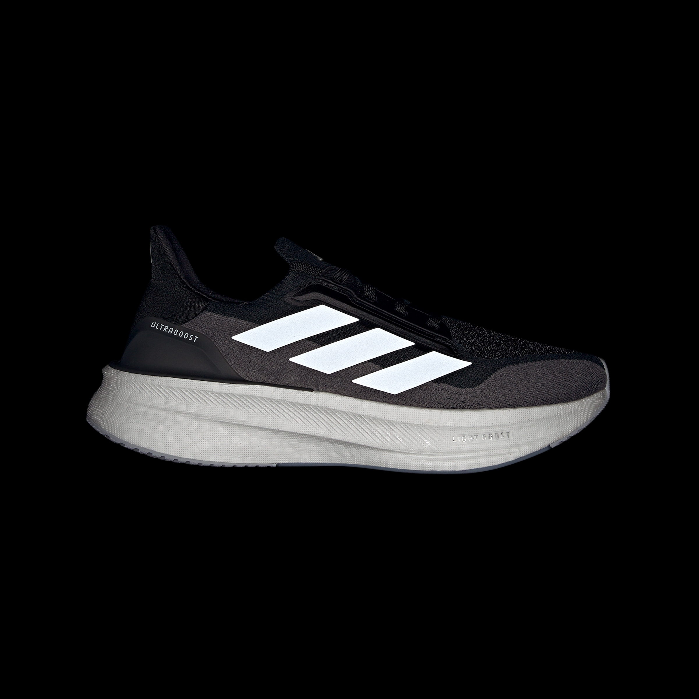 https://assets.adidas.com/images//50b4373199494fd9aac91b978d6685b8_9366/IH3110_012_hover_standard.jpg