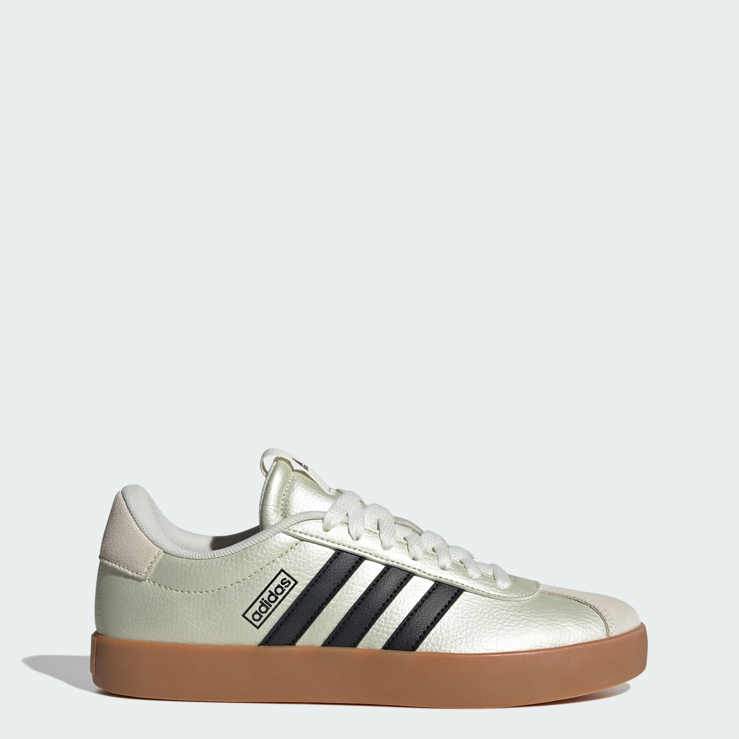 https://assets.adidas.com/images/7c3b14af4ee048ee82edc1e8e458a46f_9366/IH4024_00_plp_standard.jpgIH4024_00_plp_standard.jpg