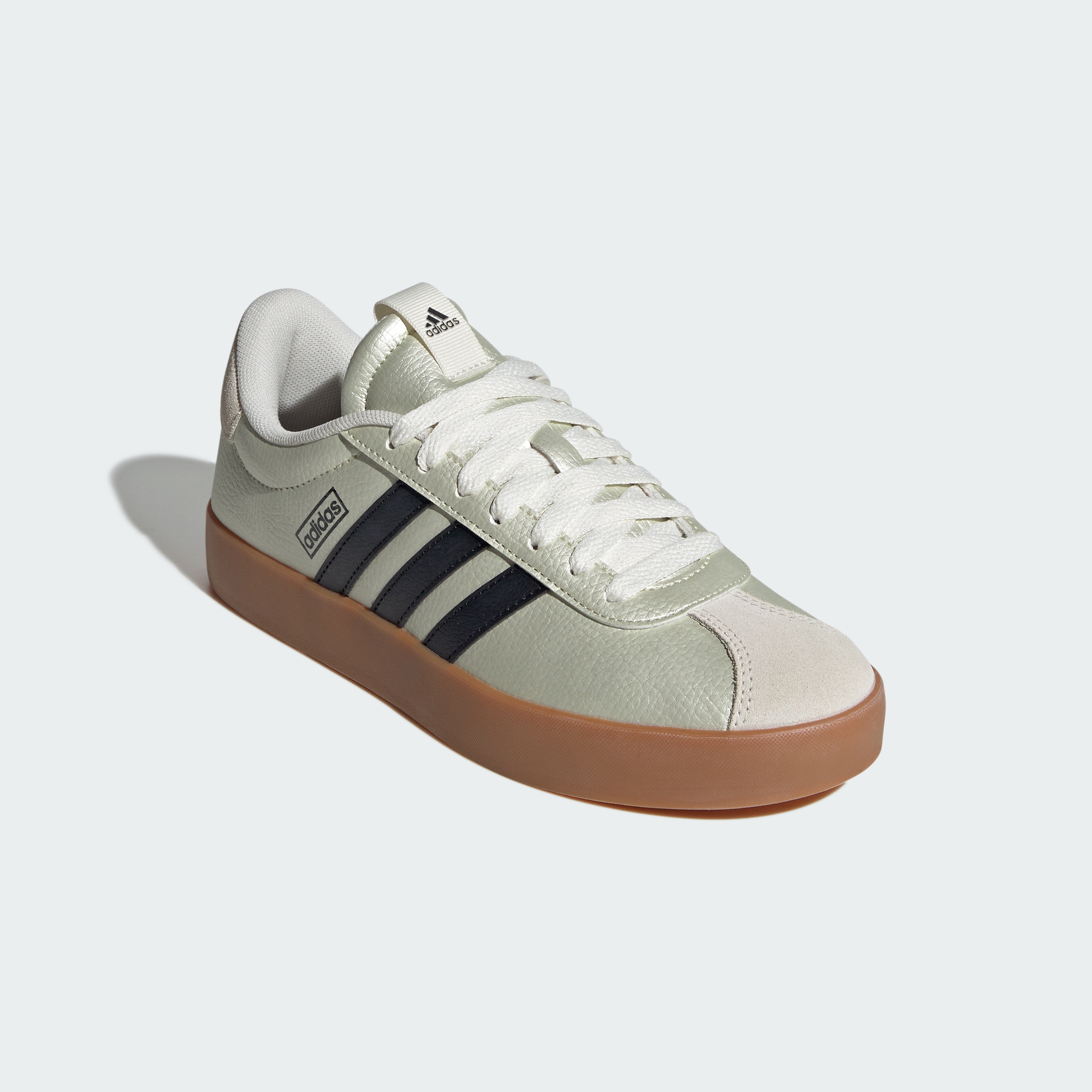 https://assets.adidas.com/images//df0fec08472d4c94be62f3b229a0138c_9366/IH4024_04_standard.jpg