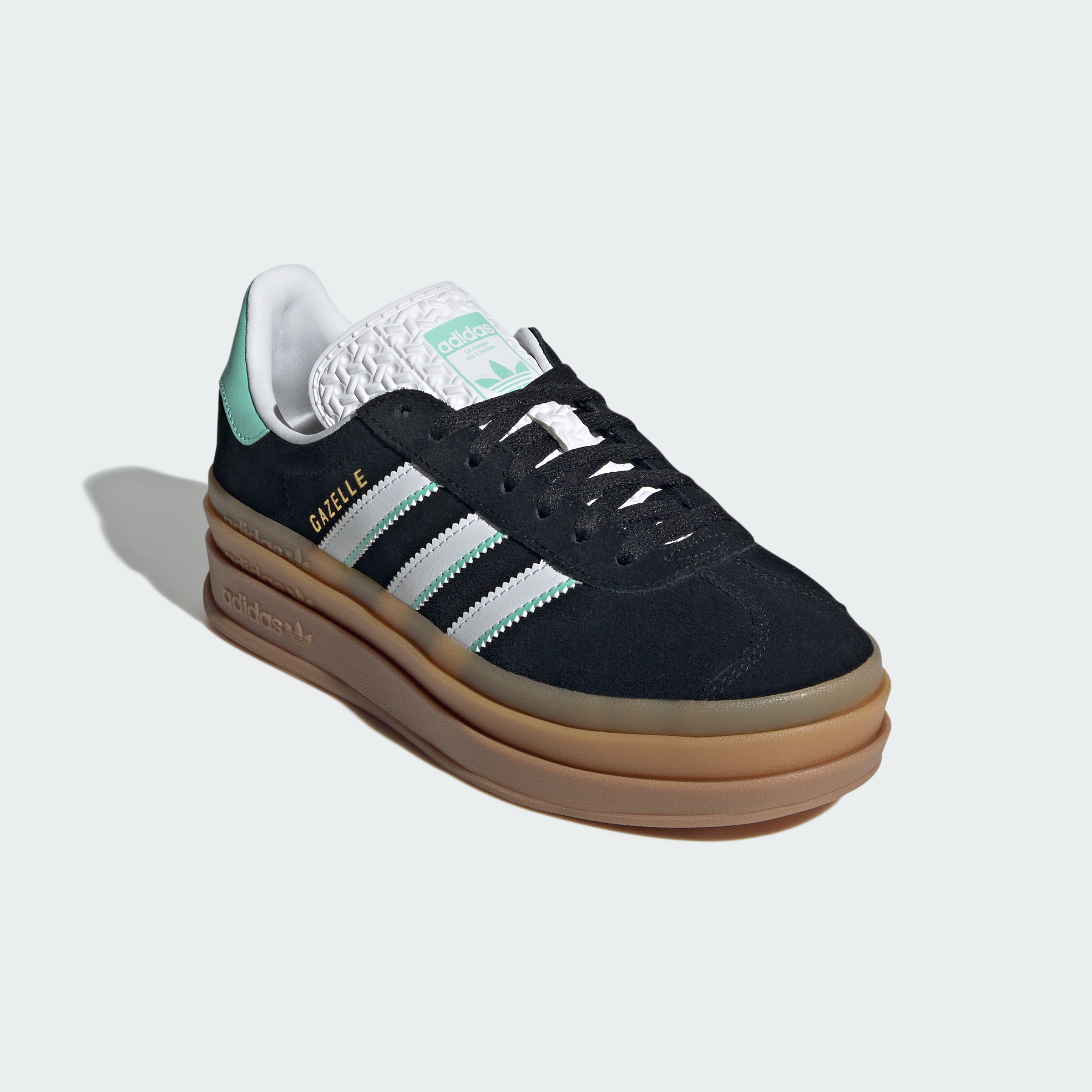 https://assets.adidas.com/images//b544ed2ec7a24bb5aa57bbbd44c303f2_9366/IH6456_04_standard.jpg