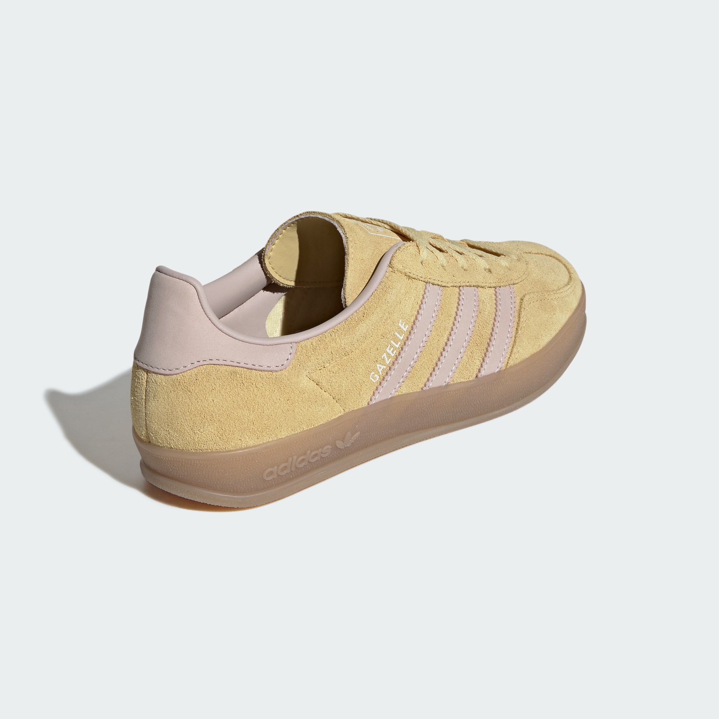https://assets.adidas.com/images//9bae3980890844569c59467901847710_9366/IH9220_05_standard.jpg
