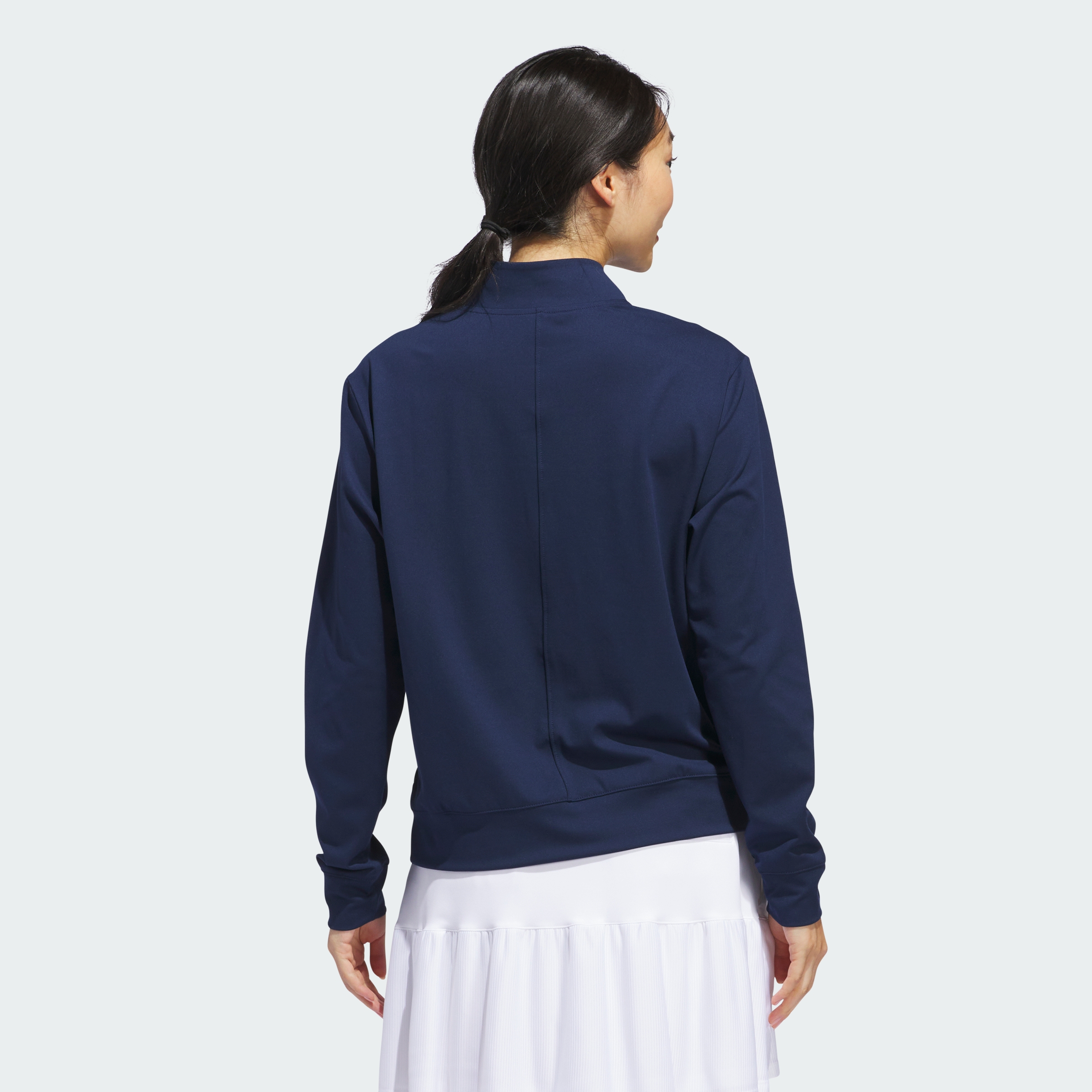 https://assets.adidas.com/images//82aef981574c4685aaaca7251c1f03c3_9366/IP4271_23_hover_model.jpg