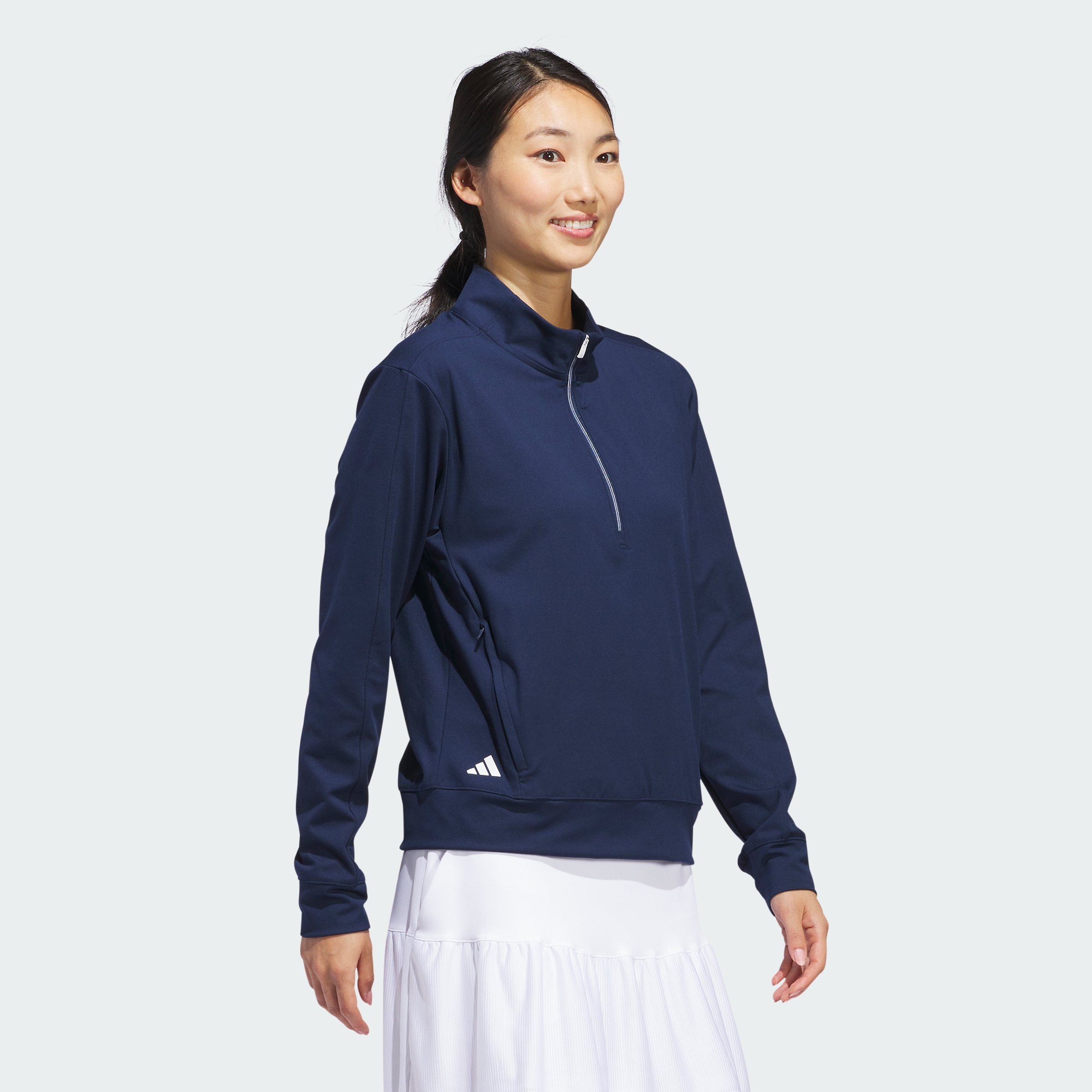 https://assets.adidas.com/images//677e495137f94b8783b406eb4109ce70_9366/IP4271_25_model.jpg