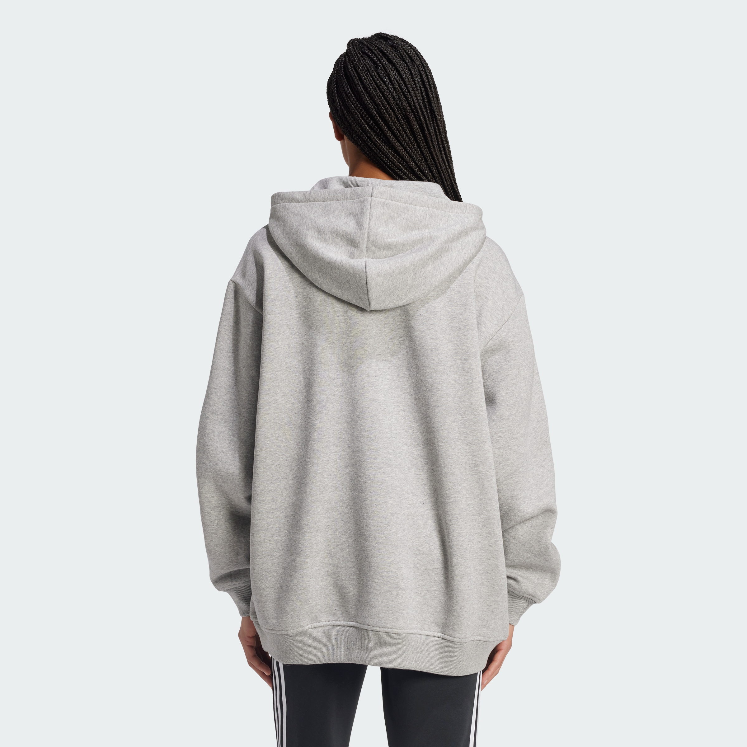 https://assets.adidas.com/images//09f46e9dc1bc4588bd800fed93d3e2d3_9366/IY7345_23_hover_model.jpg
