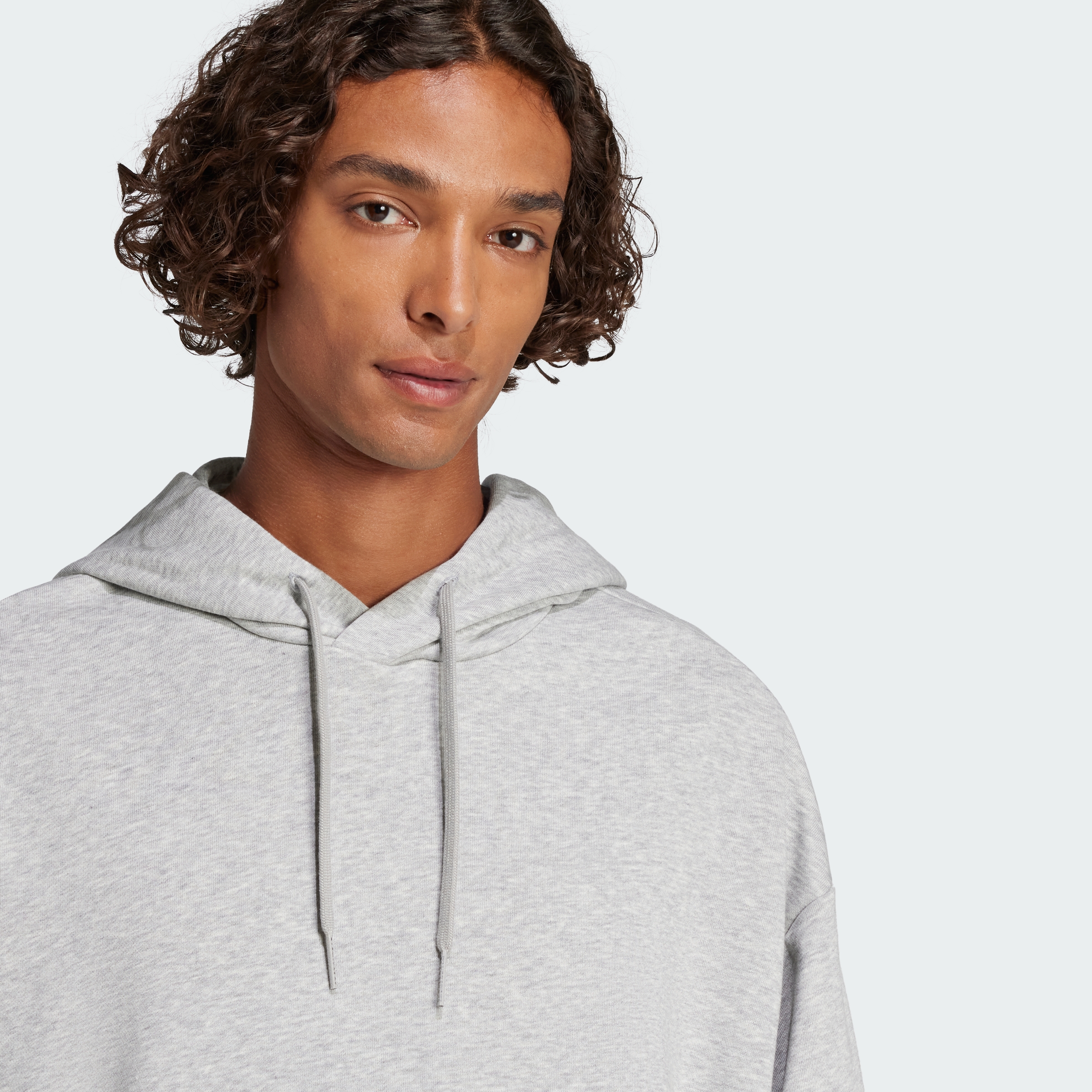 https://assets.adidas.com/images//0dc17967f37e4f0889e599d540096718_9366/JF3591_42_detail.jpg