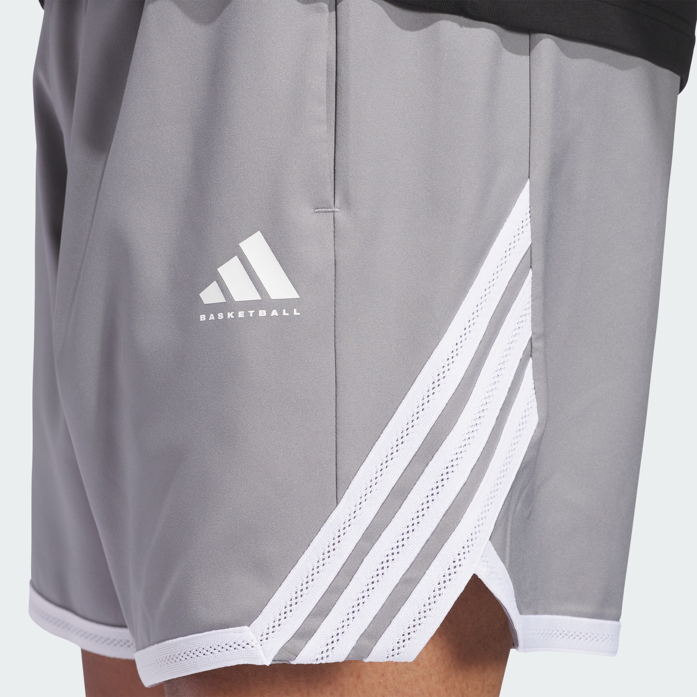 https://assets.adidas.com/images//4cbebc091af1484dbecab1006221a51f_9366/JN0326_42_detail.jpg