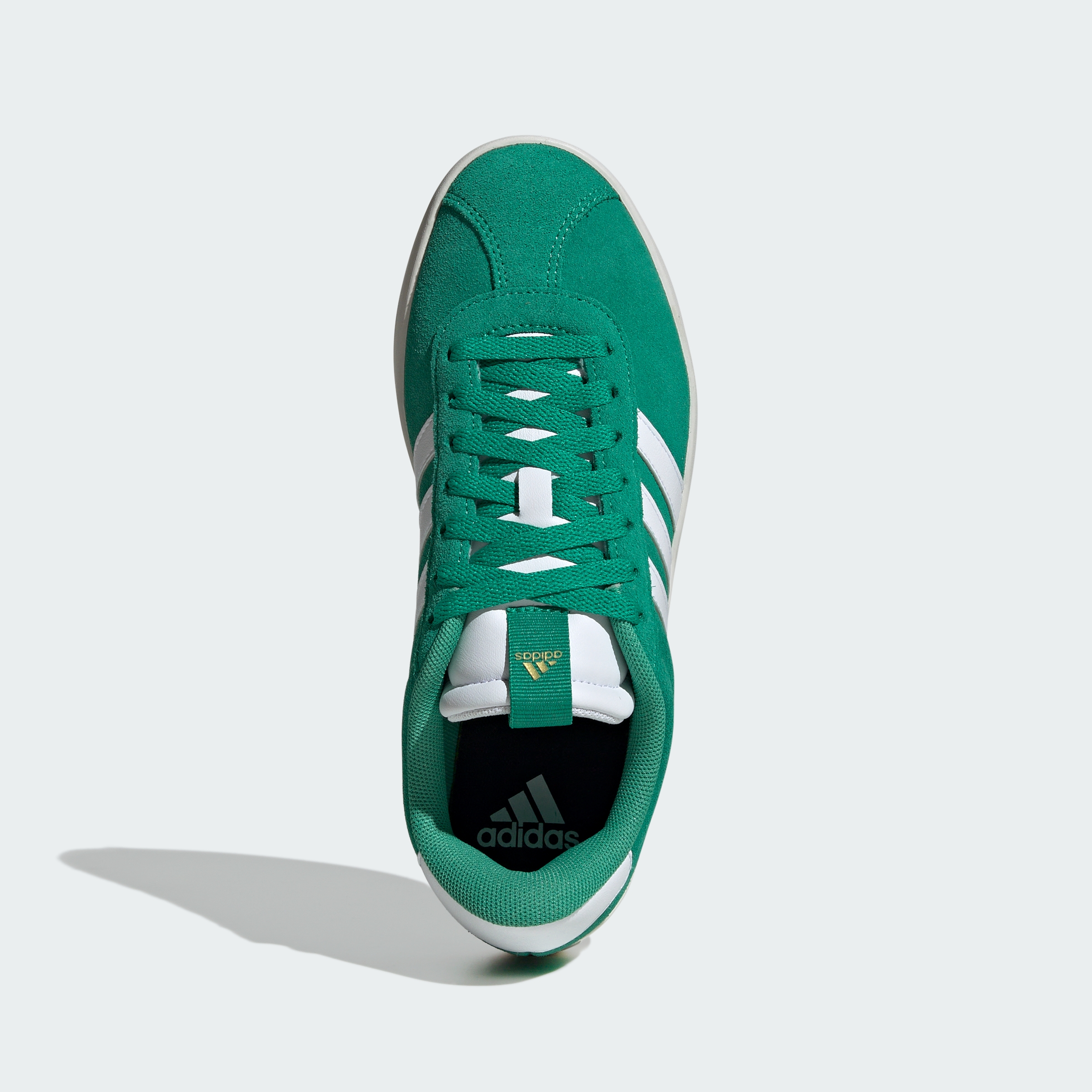 https://assets.adidas.com/images//a90707a4064b487ea8a2f5de0a8ade03_9366/JP5324_02_standard_hover.jpg