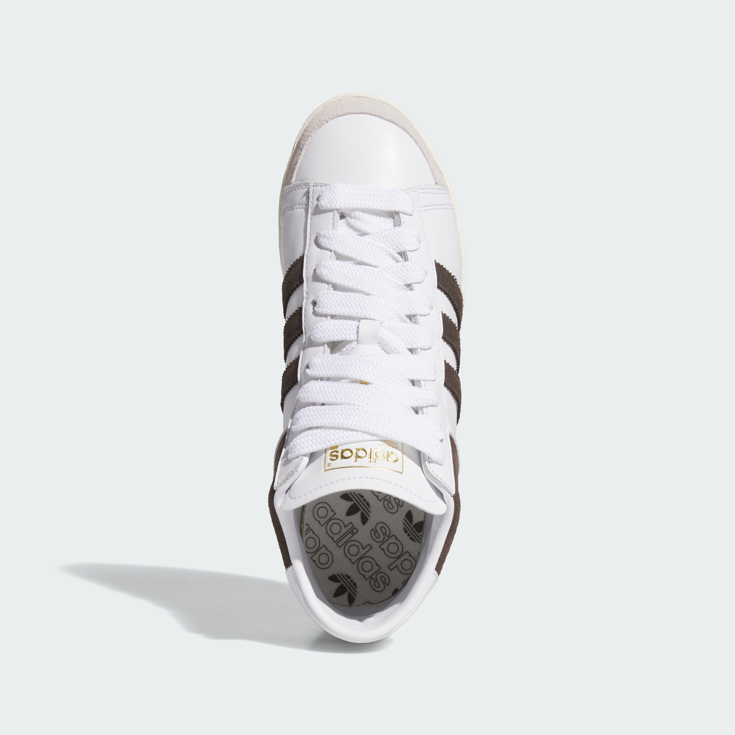 https://assets.adidas.com/images//c5c290022d534e9fb043a9045166b9c3_9366/JP6497_02_standard.jpg