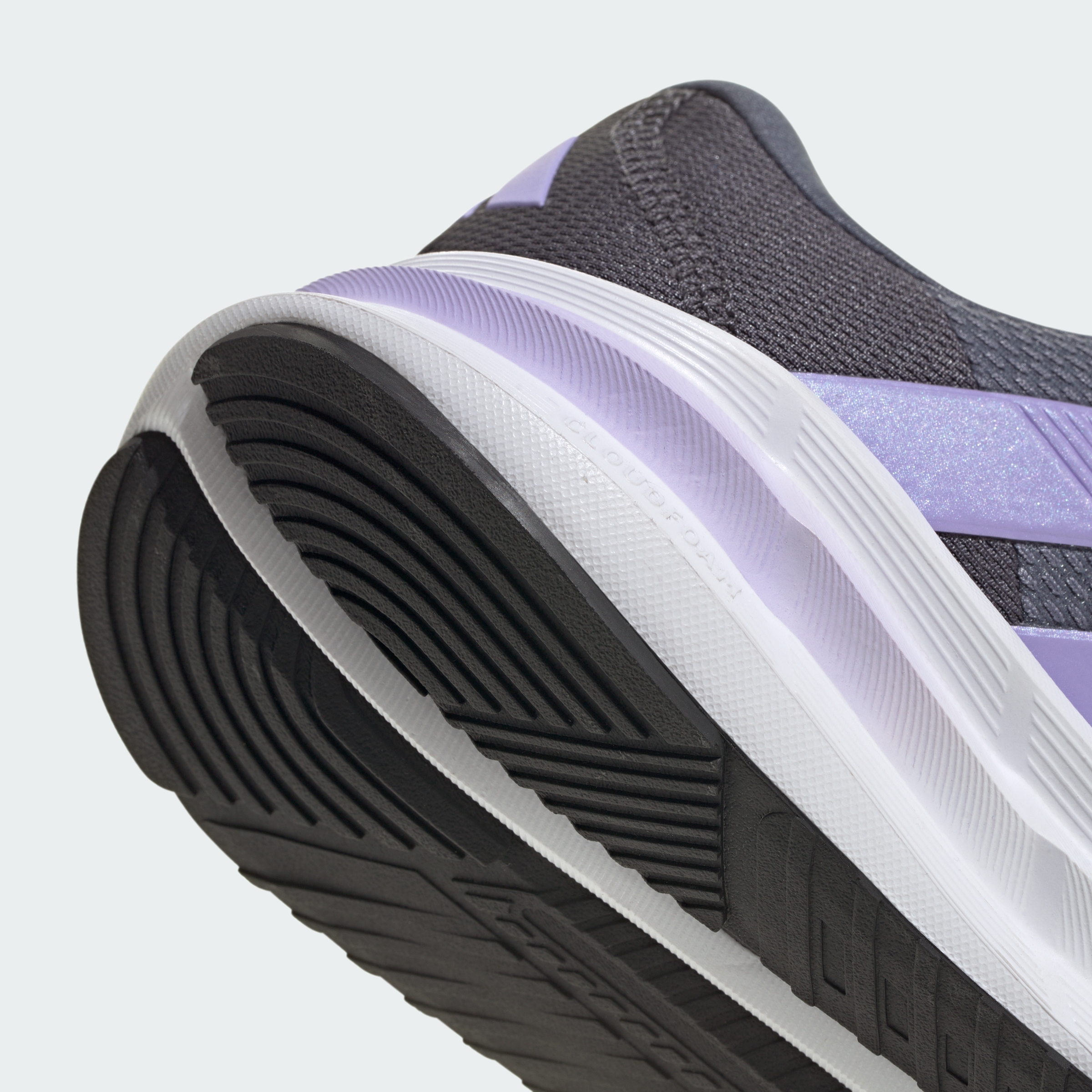 https://assets.adidas.com/images//96c1e8884f234a29b209793d43776e3e_9366/JP6591_41_detail.jpg
