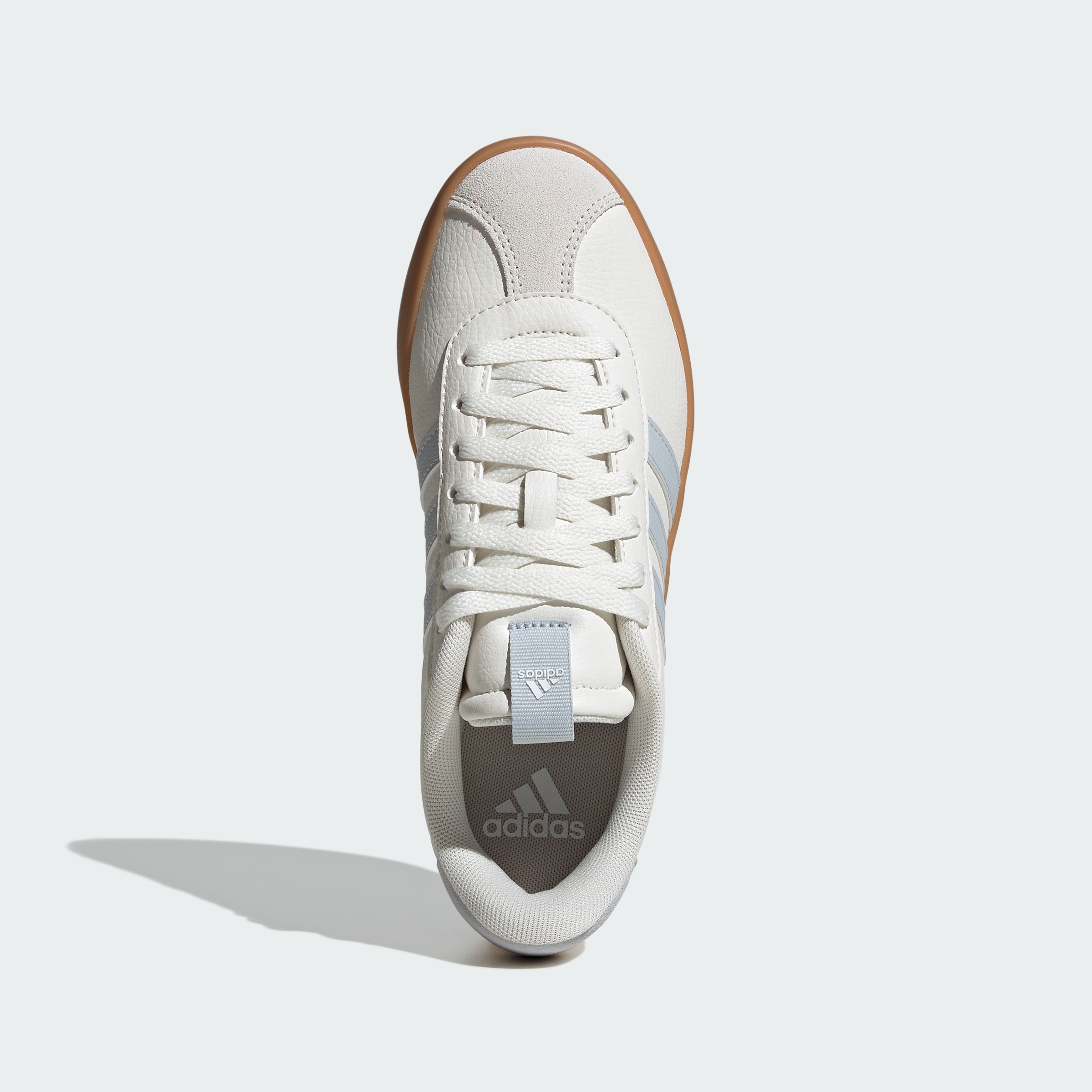 https://assets.adidas.com/images//d026b27b95e4445394539146a6864772_9366/JP6913_02_standard.jpg