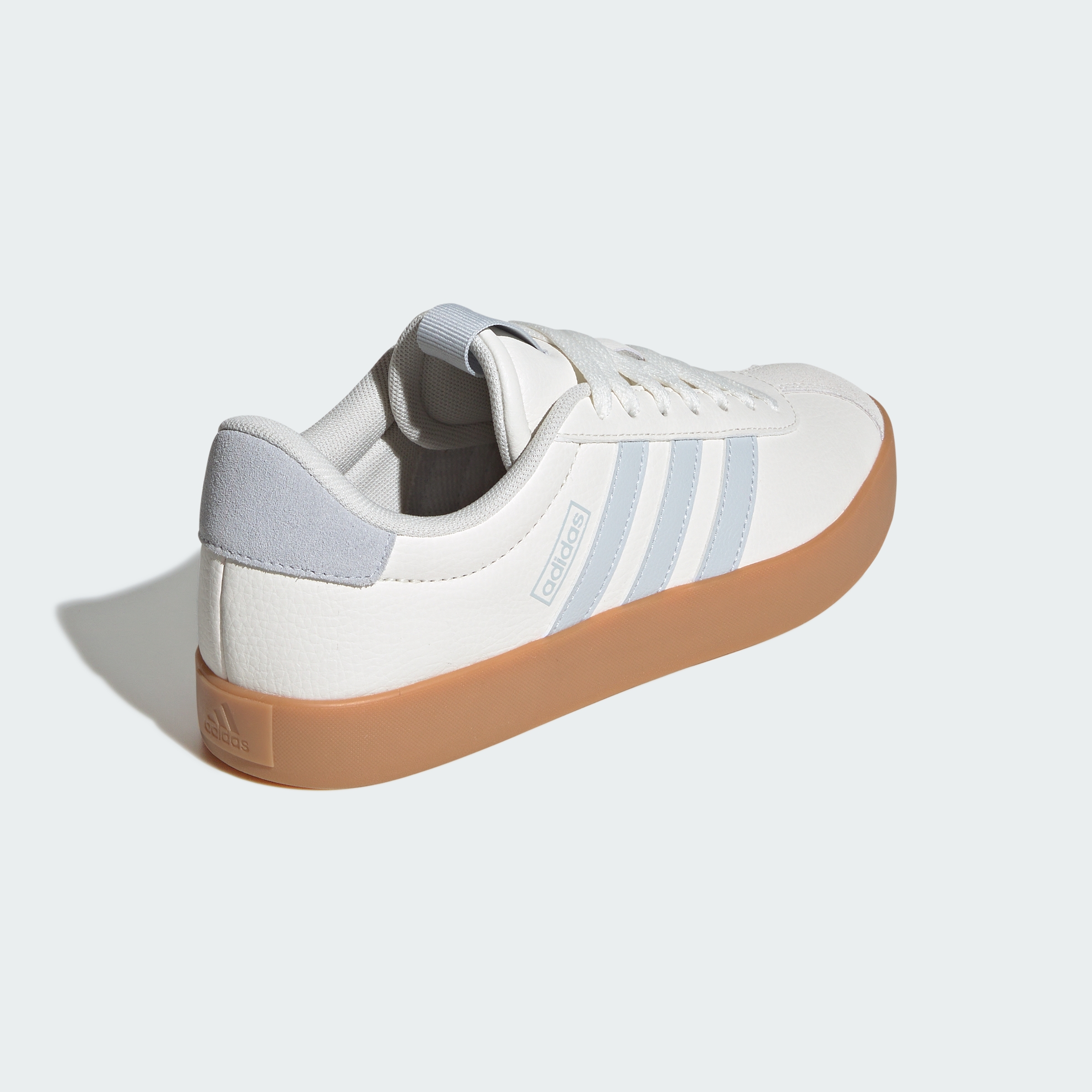 https://assets.adidas.com/images//a894f1bad9ff4f9da6b5d6fcc35b82bd_9366/JP6913_05_standard.jpg