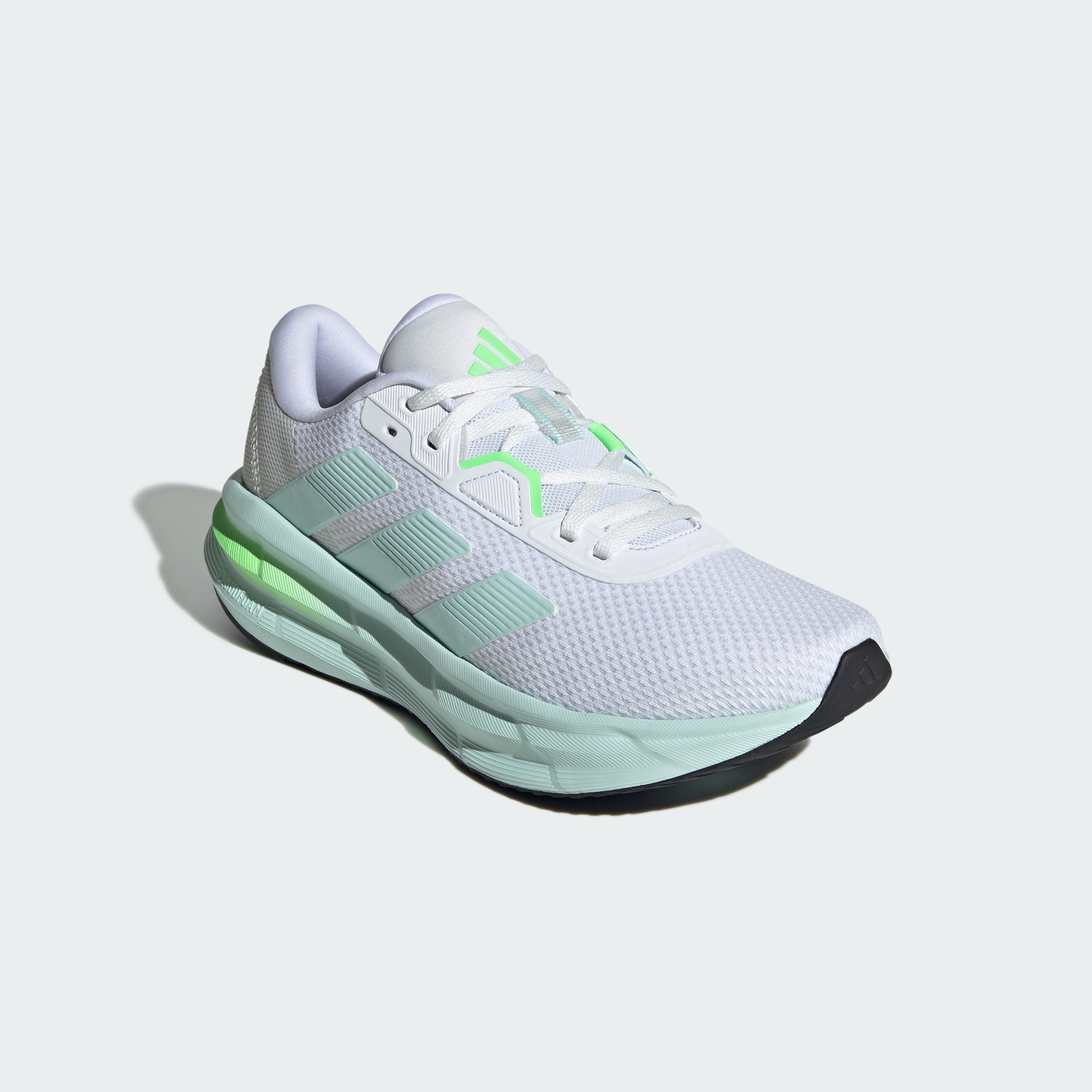 https://assets.adidas.com/images//954ffb5130c142188e5793a3217d6caa_9366/JQ2610_04_standard.jpg