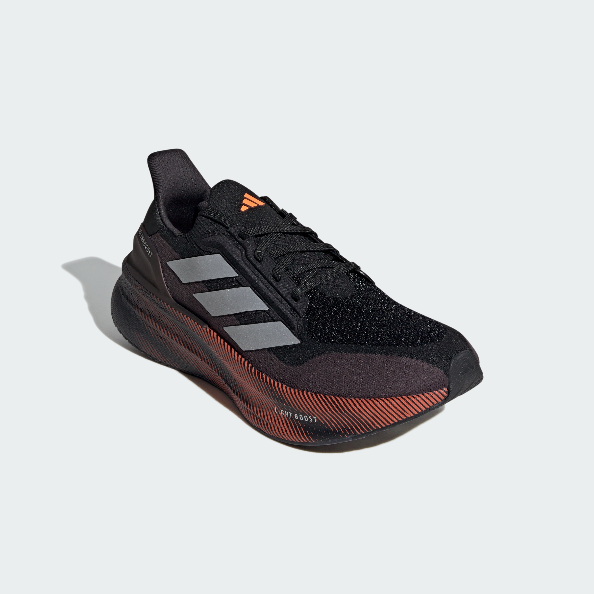 https://assets.adidas.com/images//a6366d9f32f043b393414e71db7ad59b_9366/JQ9082_04_standard.jpg