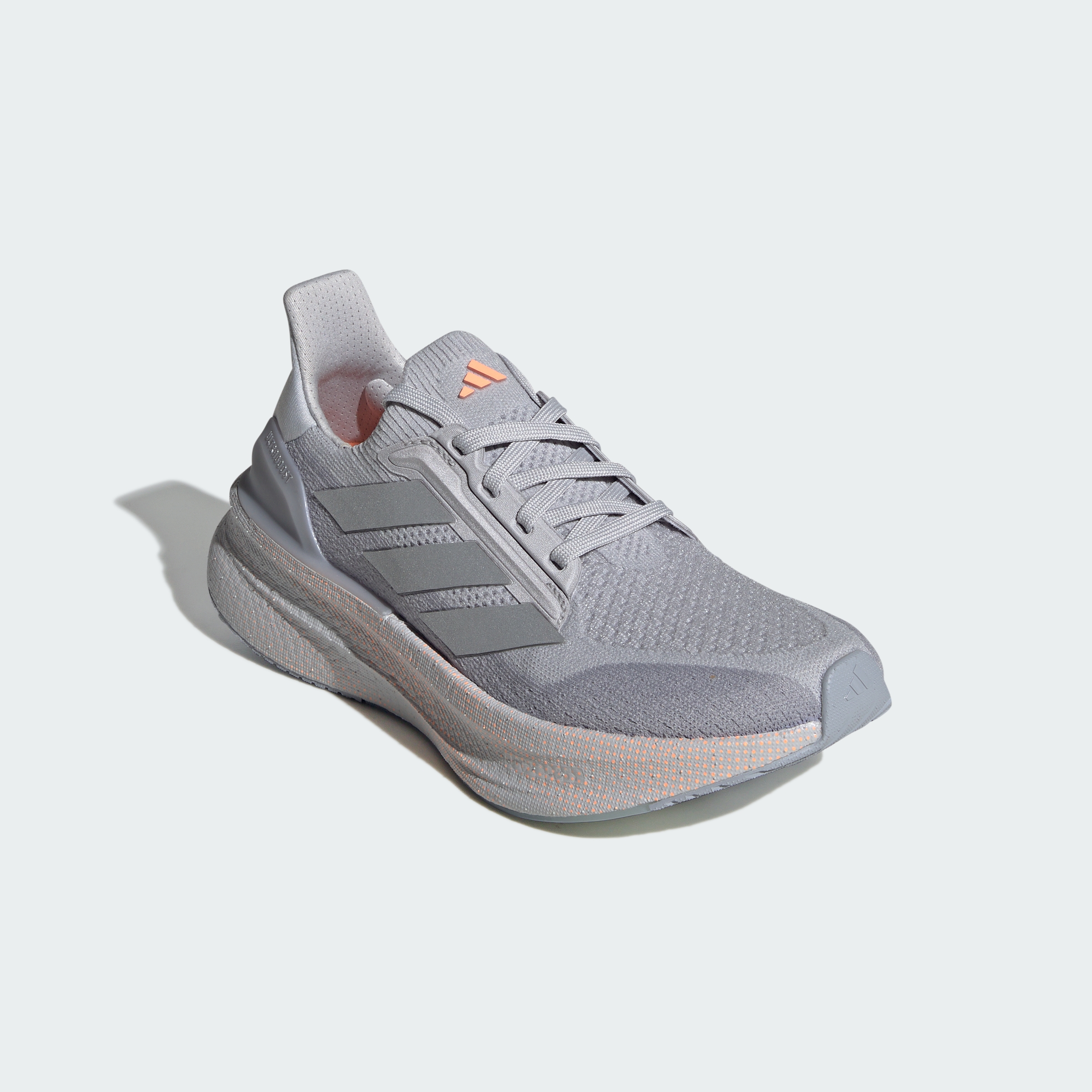 https://assets.adidas.com/images//f1486f789de54fa384c5824c73d6c188_9366/JQ9084_04_standard.jpg