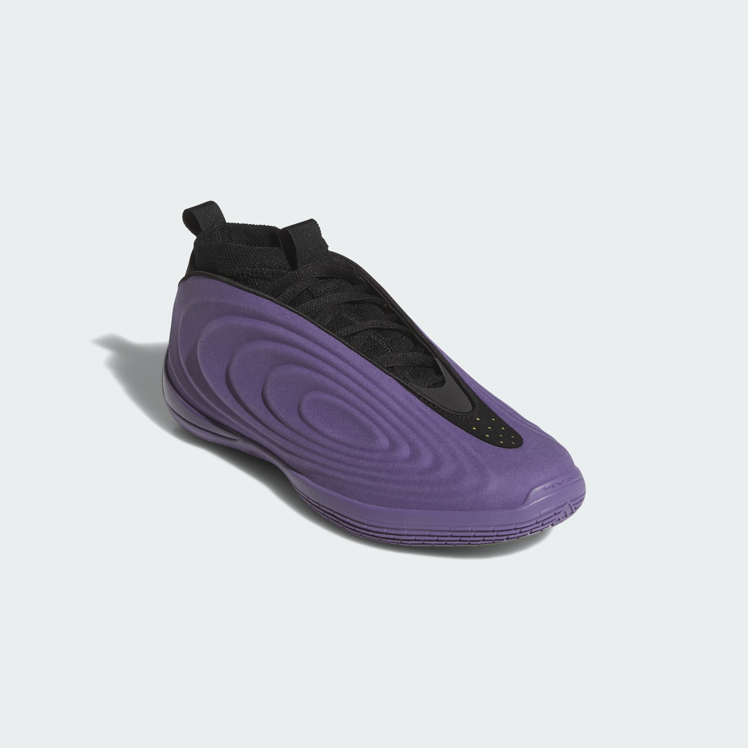 https://assets.adidas.com/images//db6538f2a7ee4d11a0cddf974afeb435_9366/JQ9426_04_standard.jpg