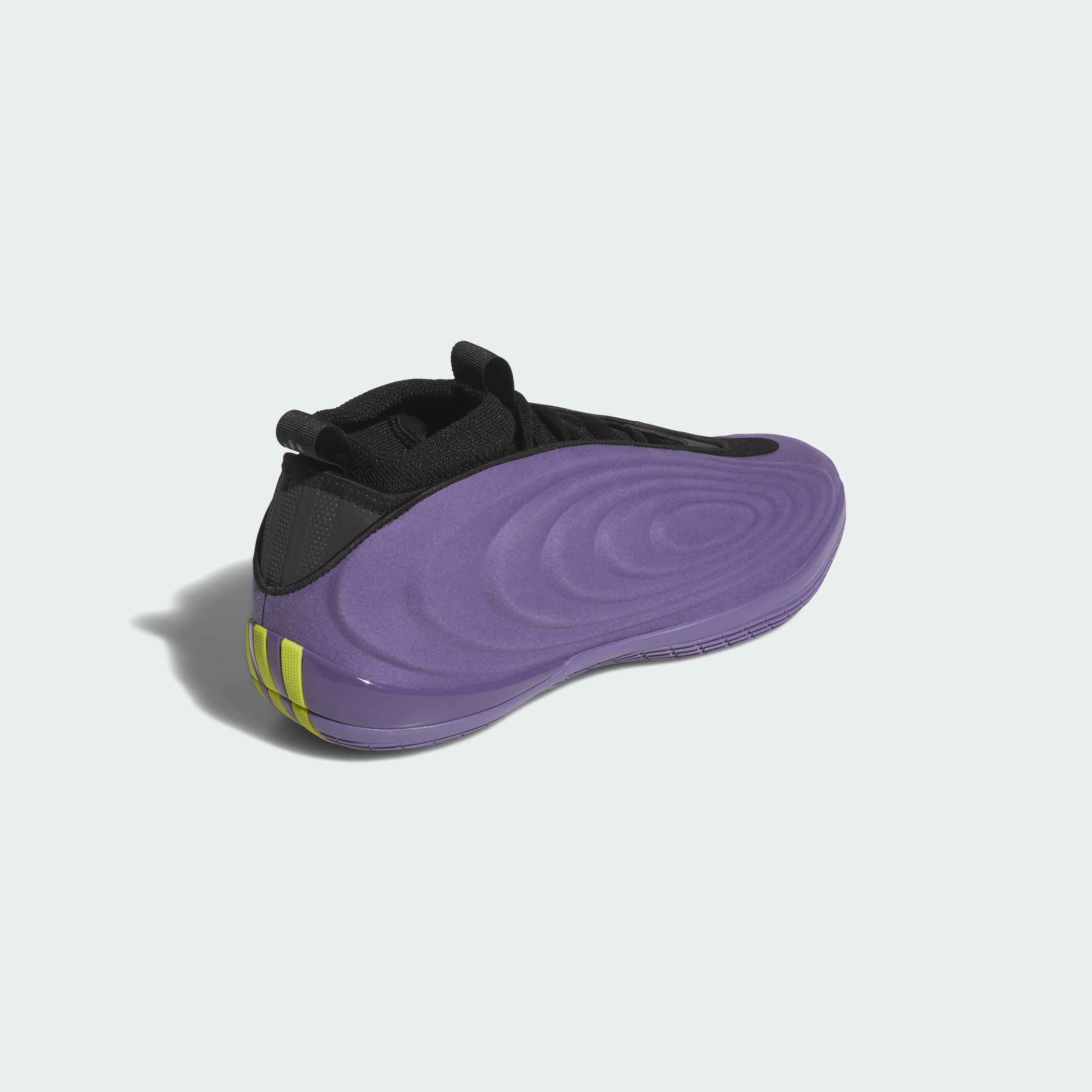 https://assets.adidas.com/images//559fa1caa6284d3ab44c495a0fe02b73_9366/JQ9426_05_standard.jpg