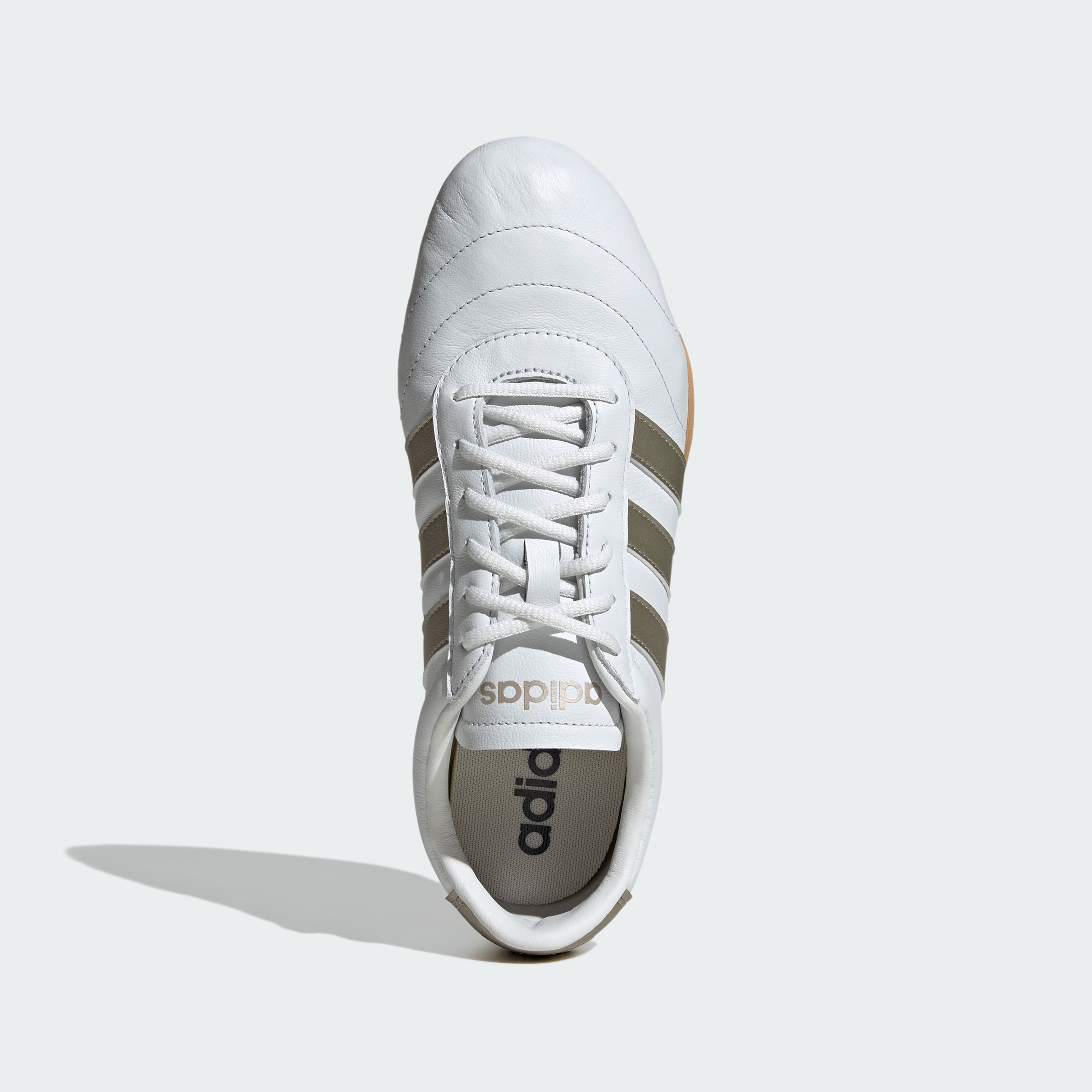 https://assets.adidas.com/images//b80c368f45c04752b741878bf906ff6f_9366/JQ9685_02_standard.jpg