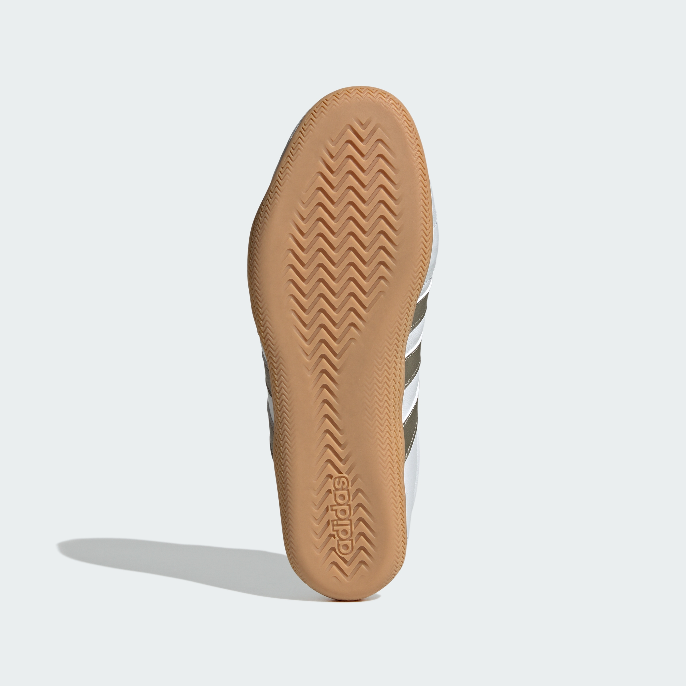 https://assets.adidas.com/images//80c73b5900a1464dbbe52f1522c02d8f_9366/JQ9685_03_standard.jpg