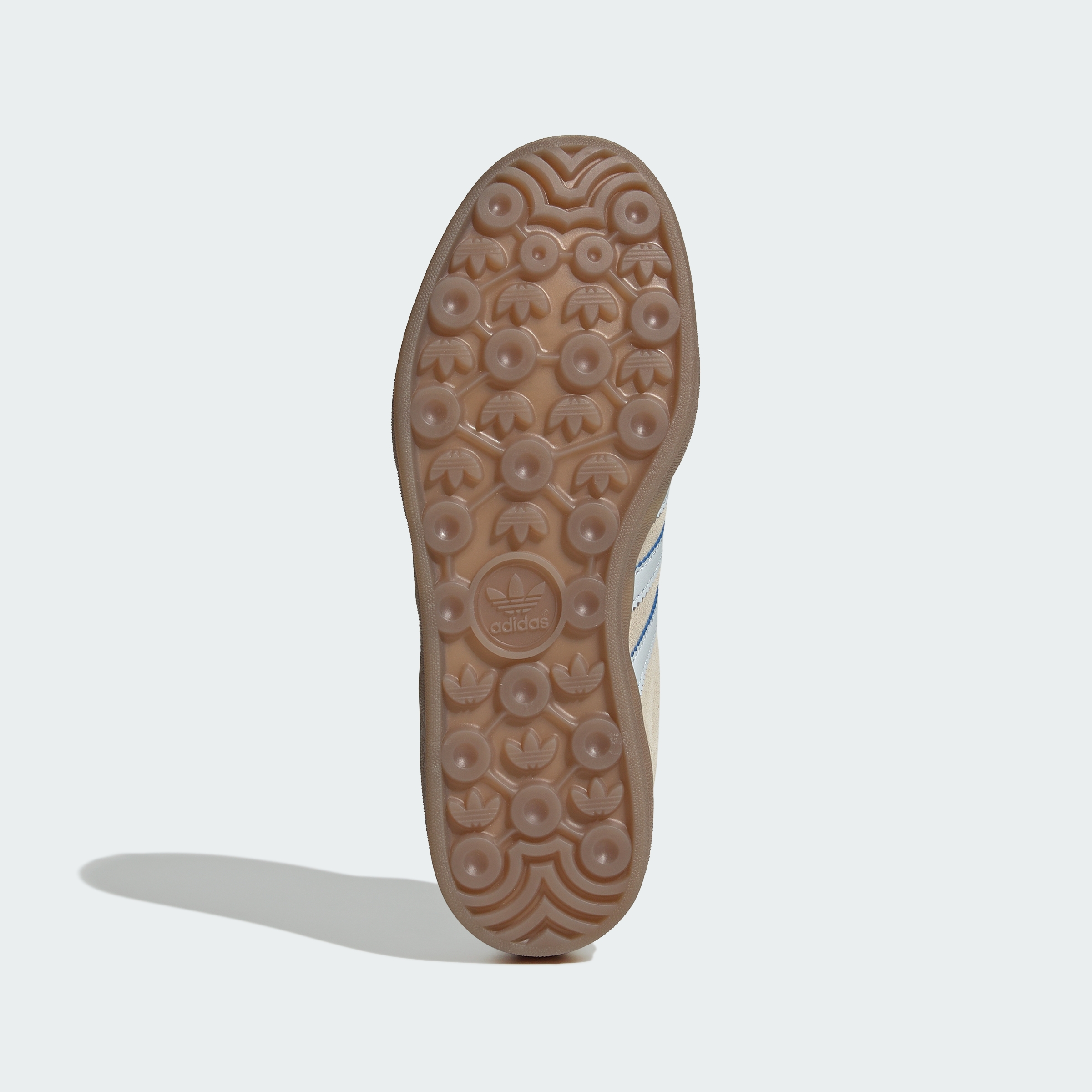 https://assets.adidas.com/images//8b9a46adc15a4fbda5f77bb476cd071b_9366/JR2432_03_standard.jpg