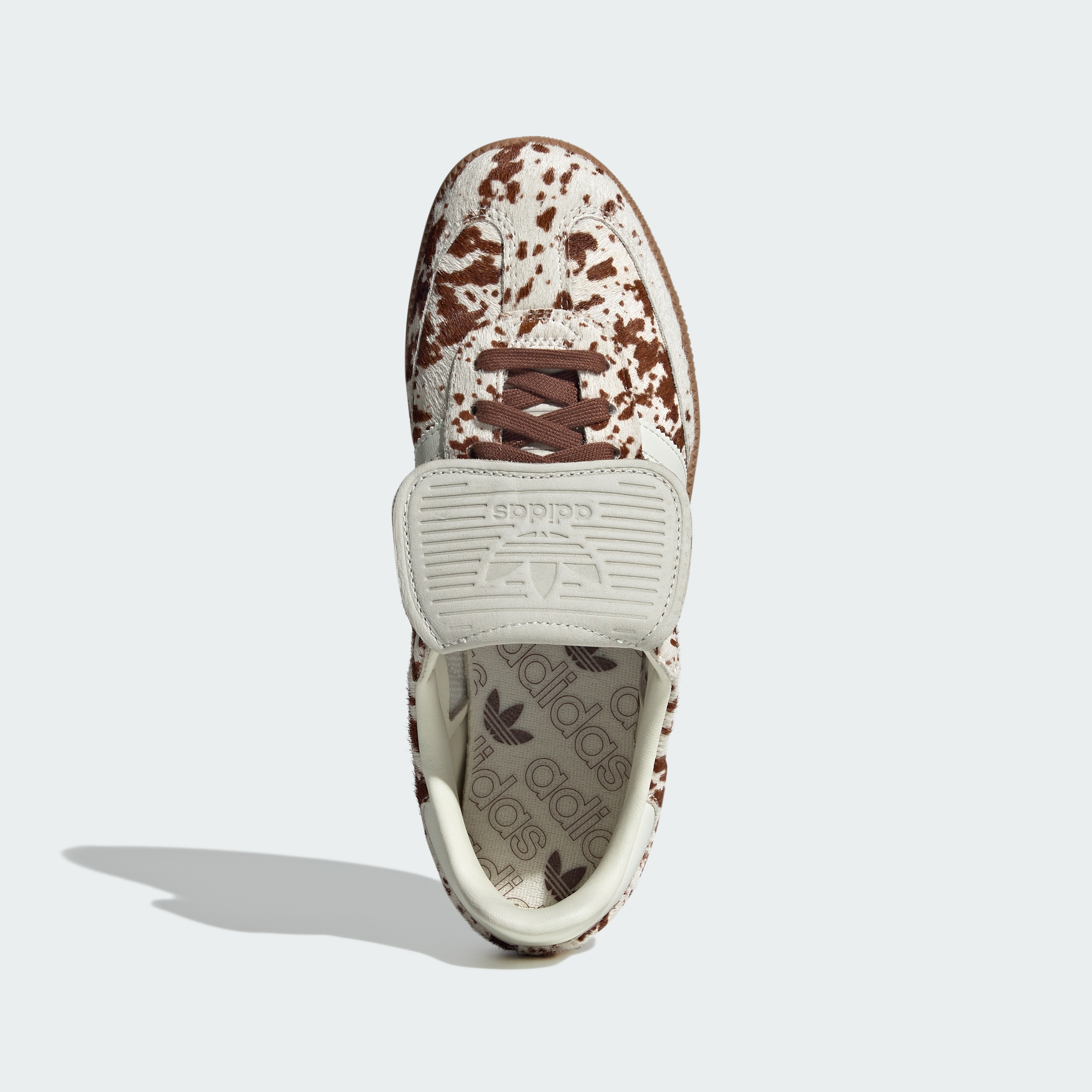 https://assets.adidas.com/images//dcd3f5bdba334312872d6bcf701aa2eb_9366/JS3931_02_standard.jpg
