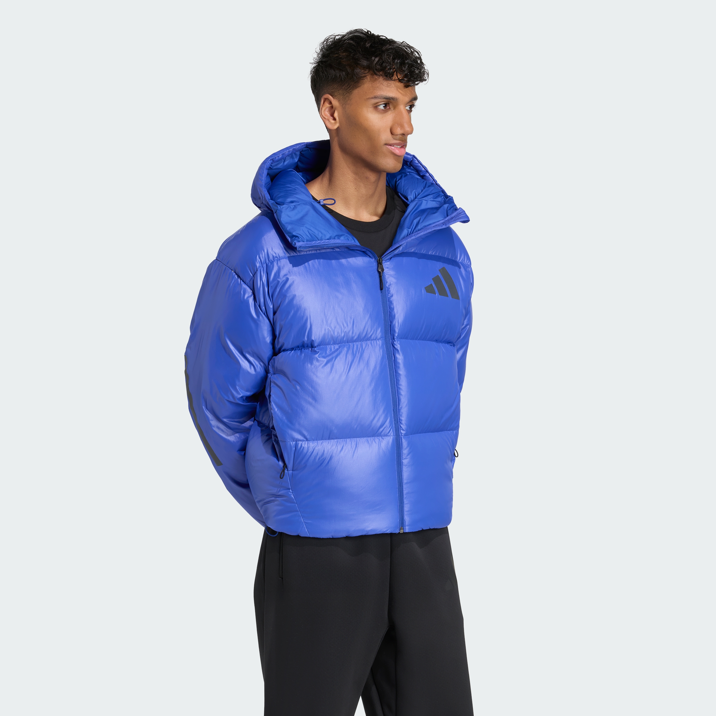 https://assets.adidas.com/images//73c0ae8c3e8440d1b190a3bdbbf7531e_9366/JW1515_25_model.jpg