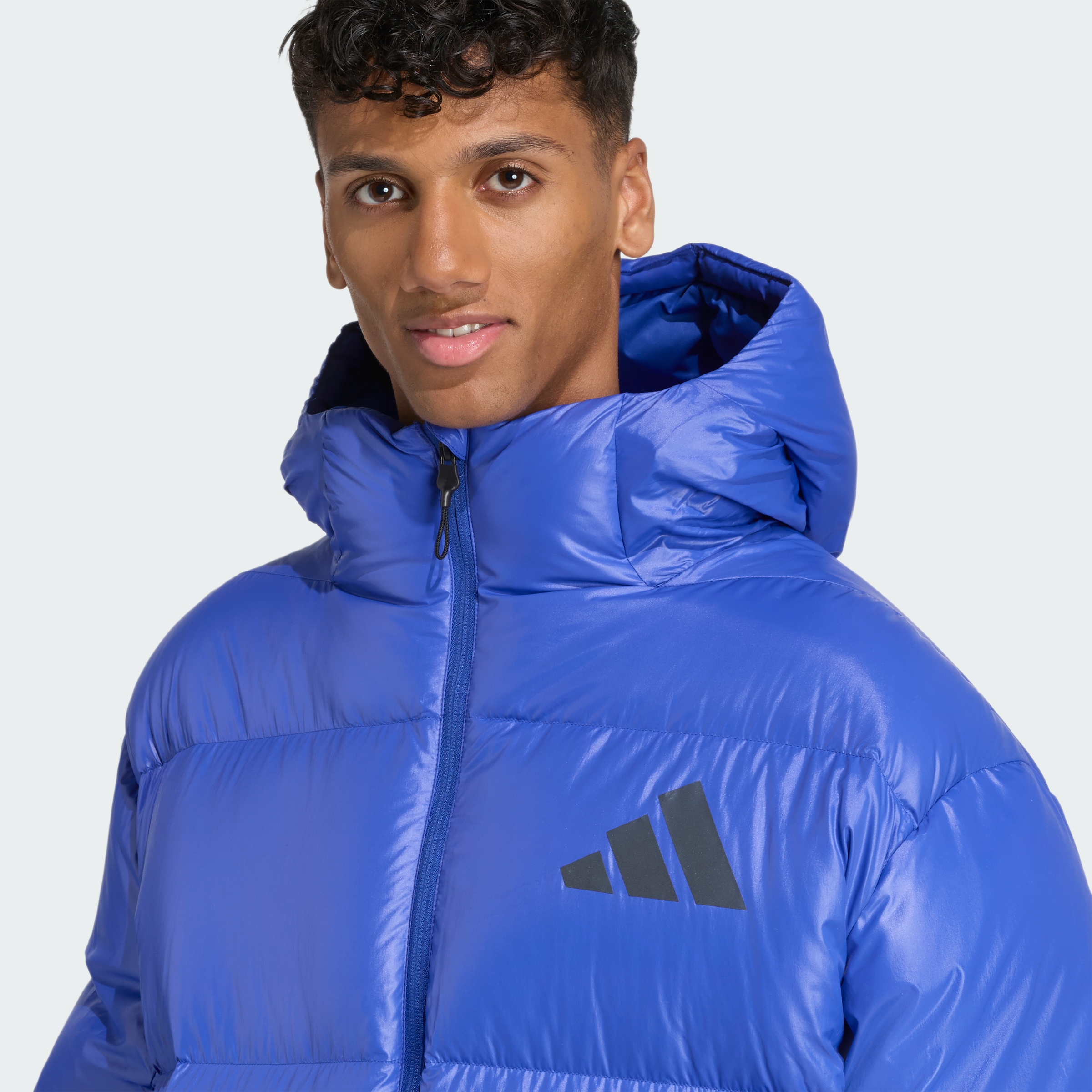 https://assets.adidas.com/images//8c61c1eb24e84febad3879bad0f68e71_9366/JW1515_42_detail.jpg