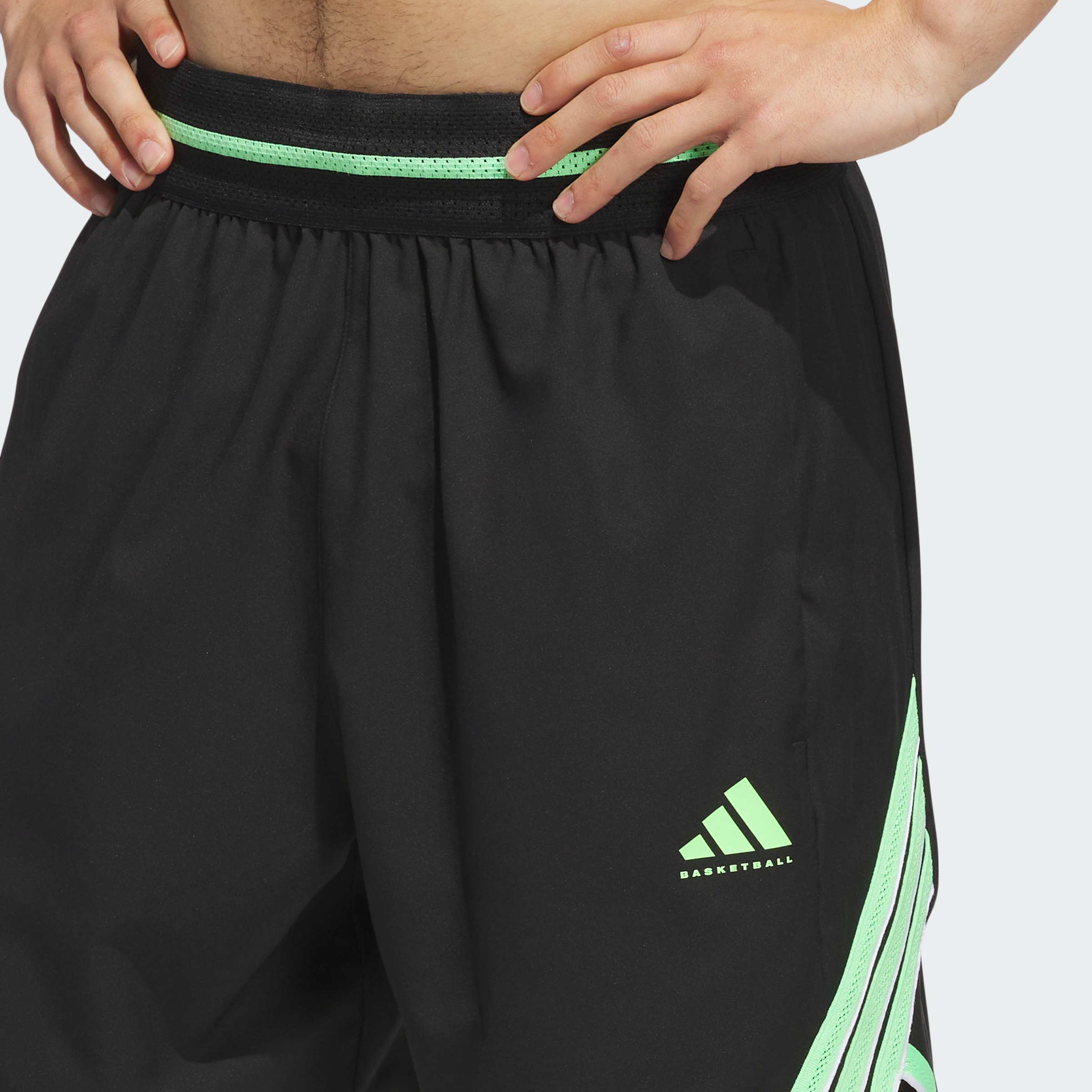 https://assets.adidas.com/images//358838d3797147d4b6ce1e2283eeed30_9366/JX6380_41_detail.jpg