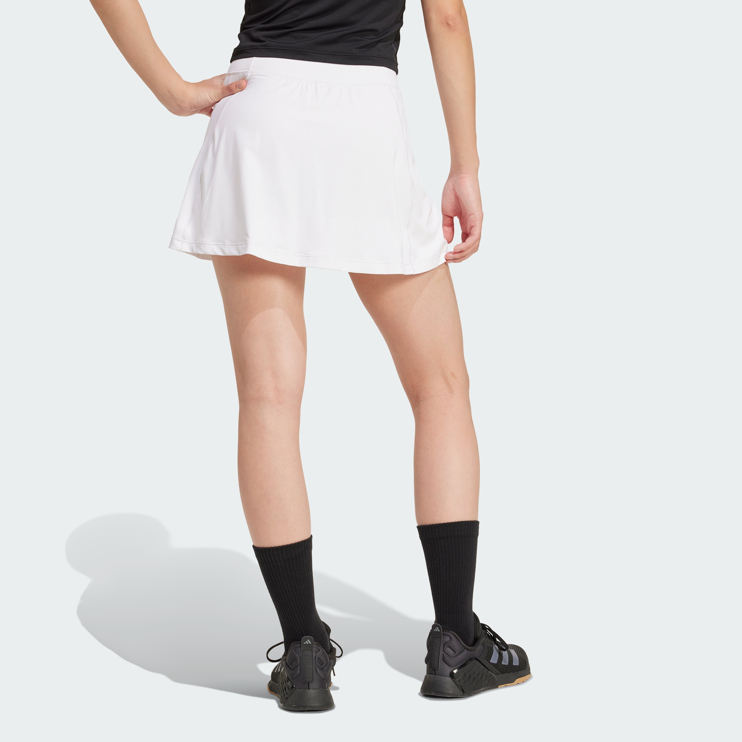 https://assets.adidas.com/images//53caeb92f831439785d3dcb1c90868ad_9366/JY2113_23_hover_model.jpg