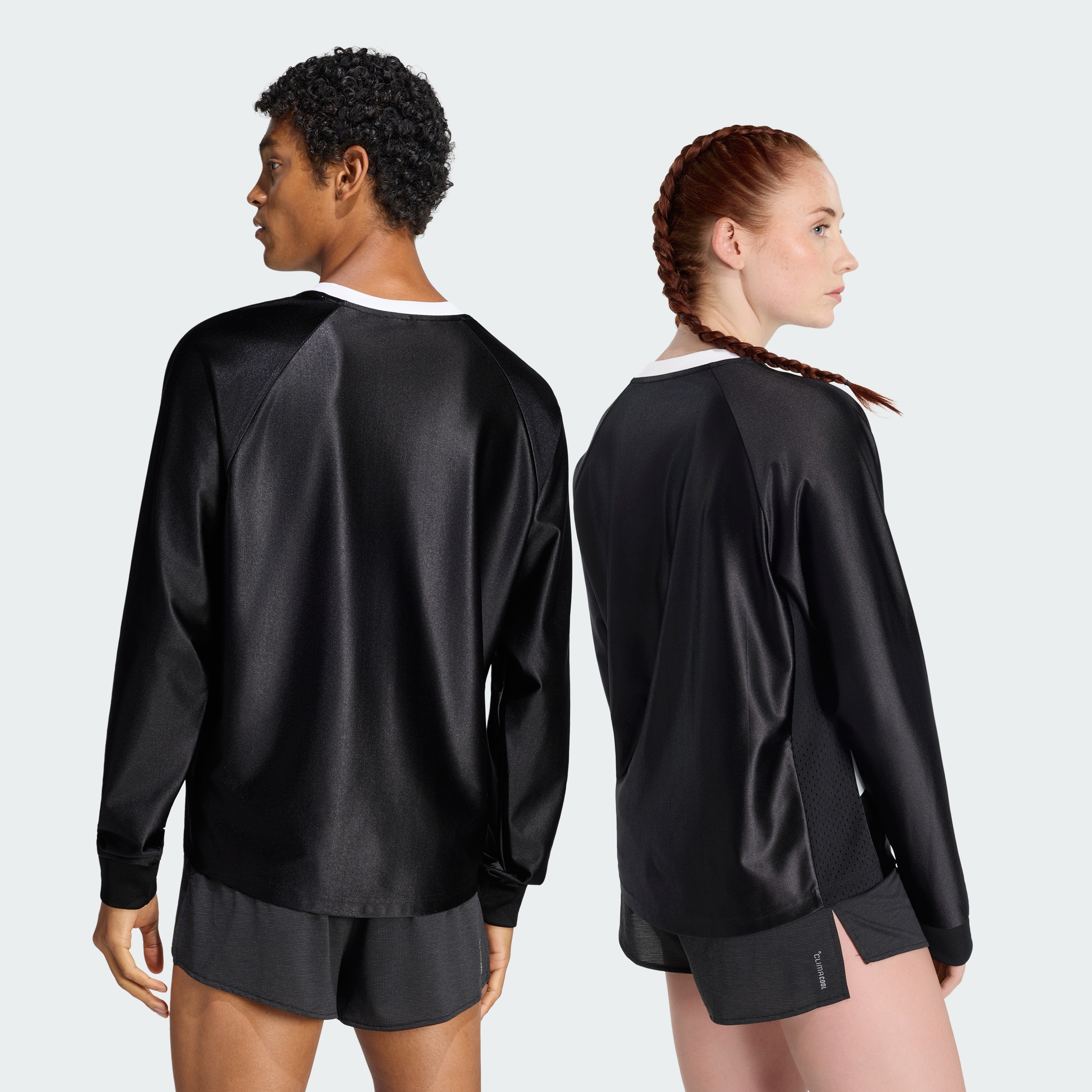 https://assets.adidas.com/images//e1e0e1ac818f422bbf108e60c0a5facd_9366/JY8672_20_02_hover_model.jpg