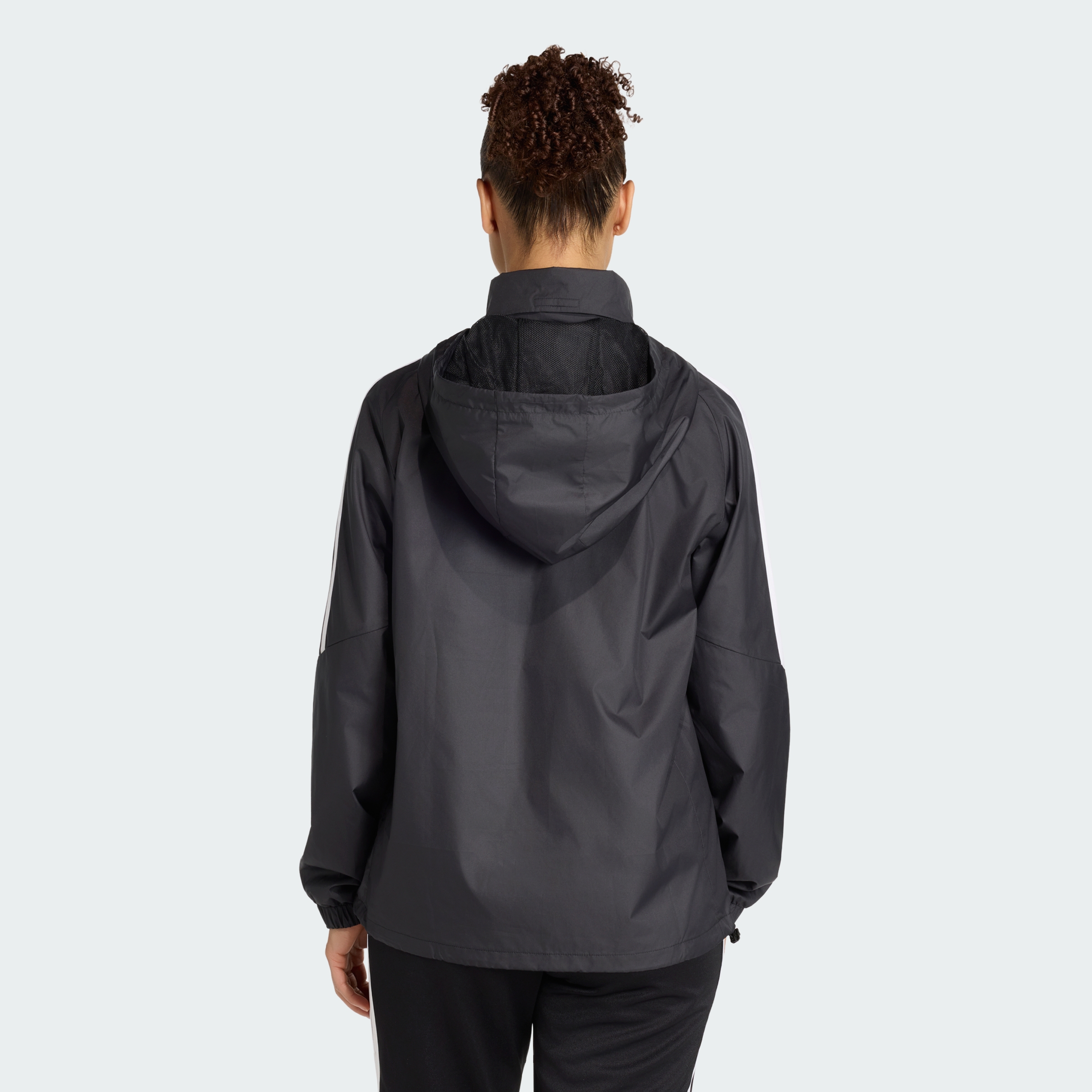 https://assets.adidas.com/images//8f594c20e1f245e8b46c948da9fc0f3c_9366/JY9668_23_hover_model.jpg