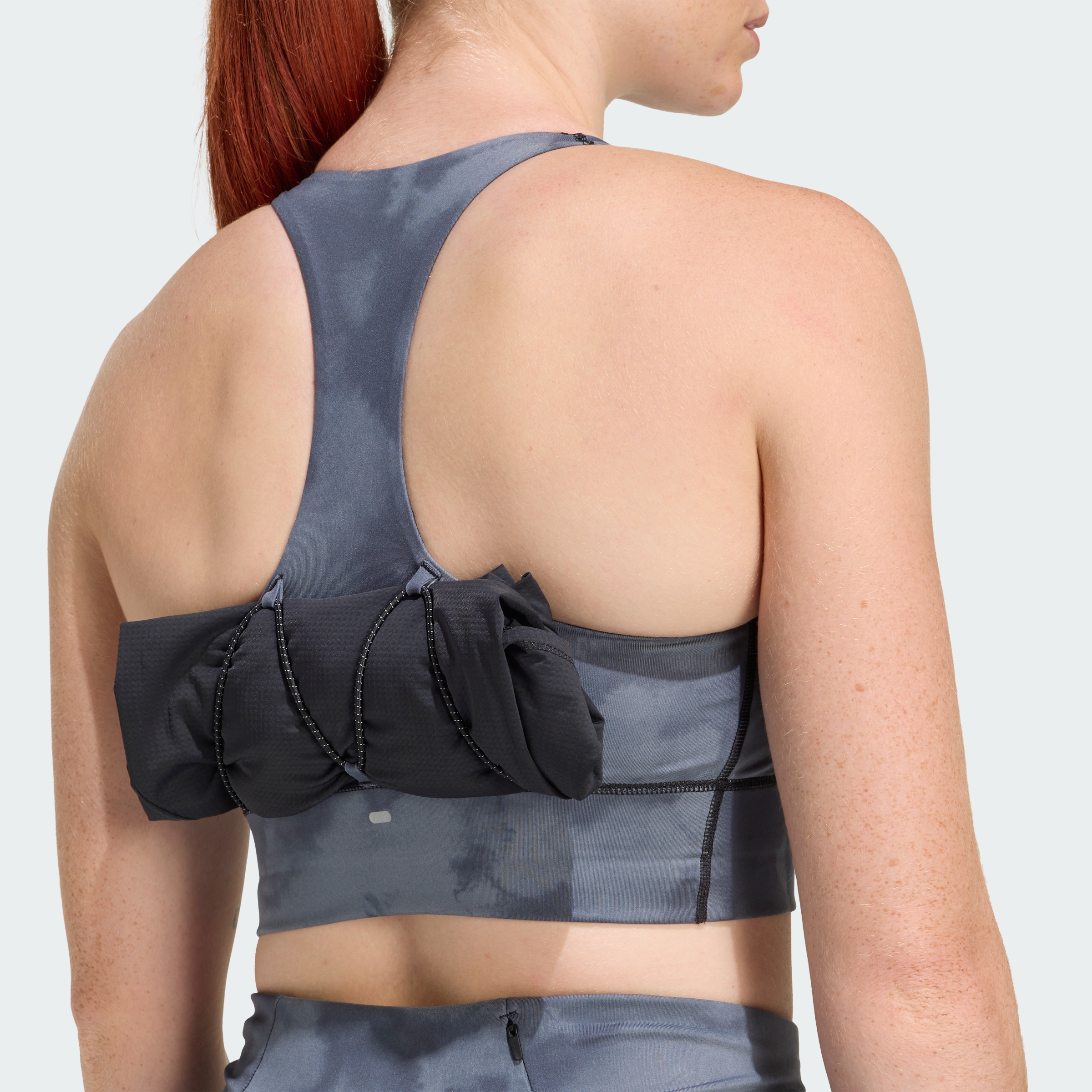 https://assets.adidas.com/images//63bc70e10a4b4f1293dfa0616317a6ff_9366/KC5821_41_detail.jpg