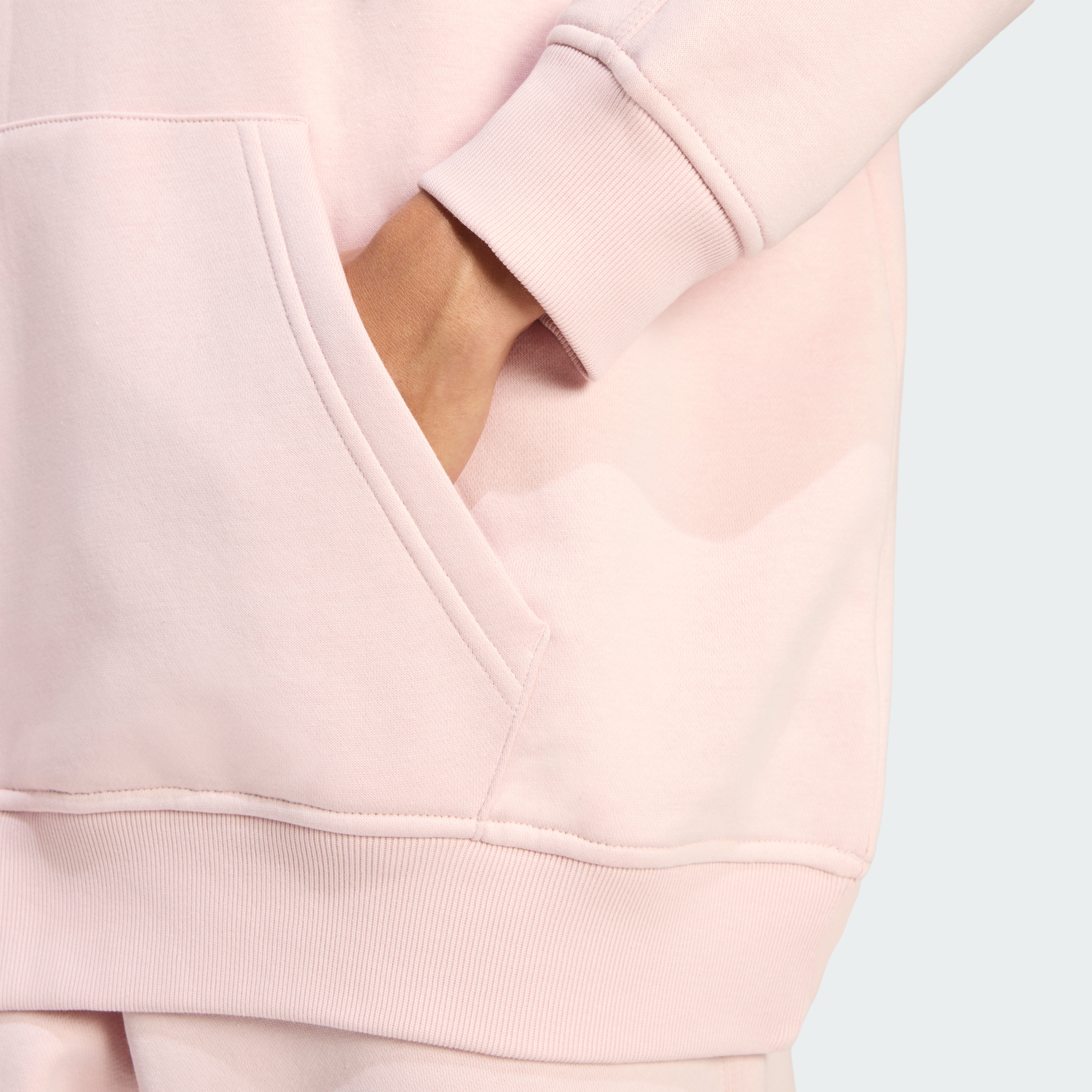 https://assets.adidas.com/images//f80a62fbe9b3468f9c7281f259cf7303_9366/KC9110_42_detail.jpg